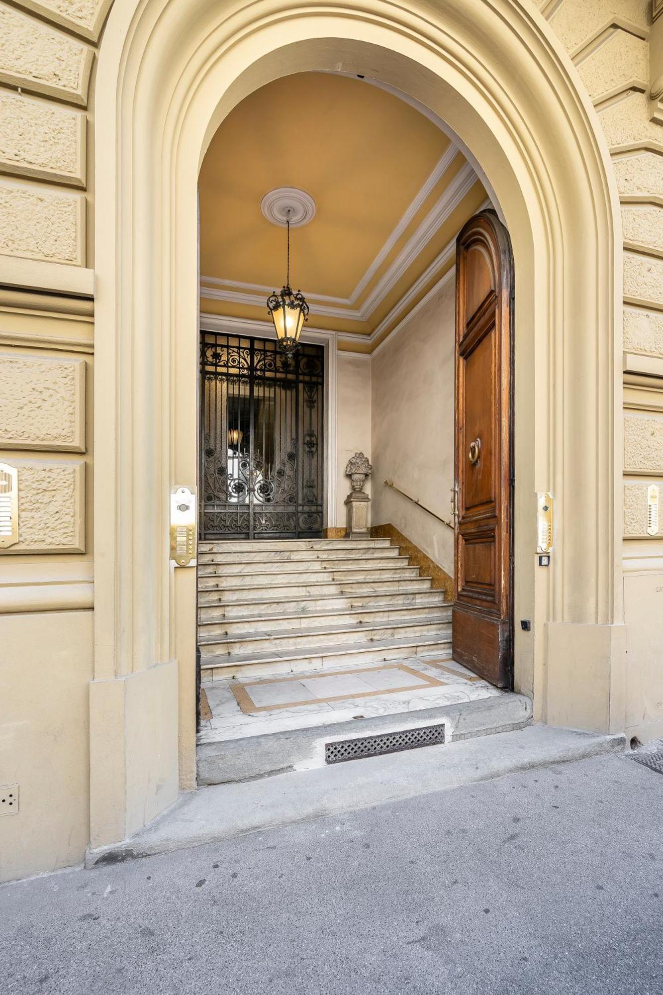 Leilighet San Marco Black Luxury Con Terrazzo E Parcheggio Su Richiesta Firenze