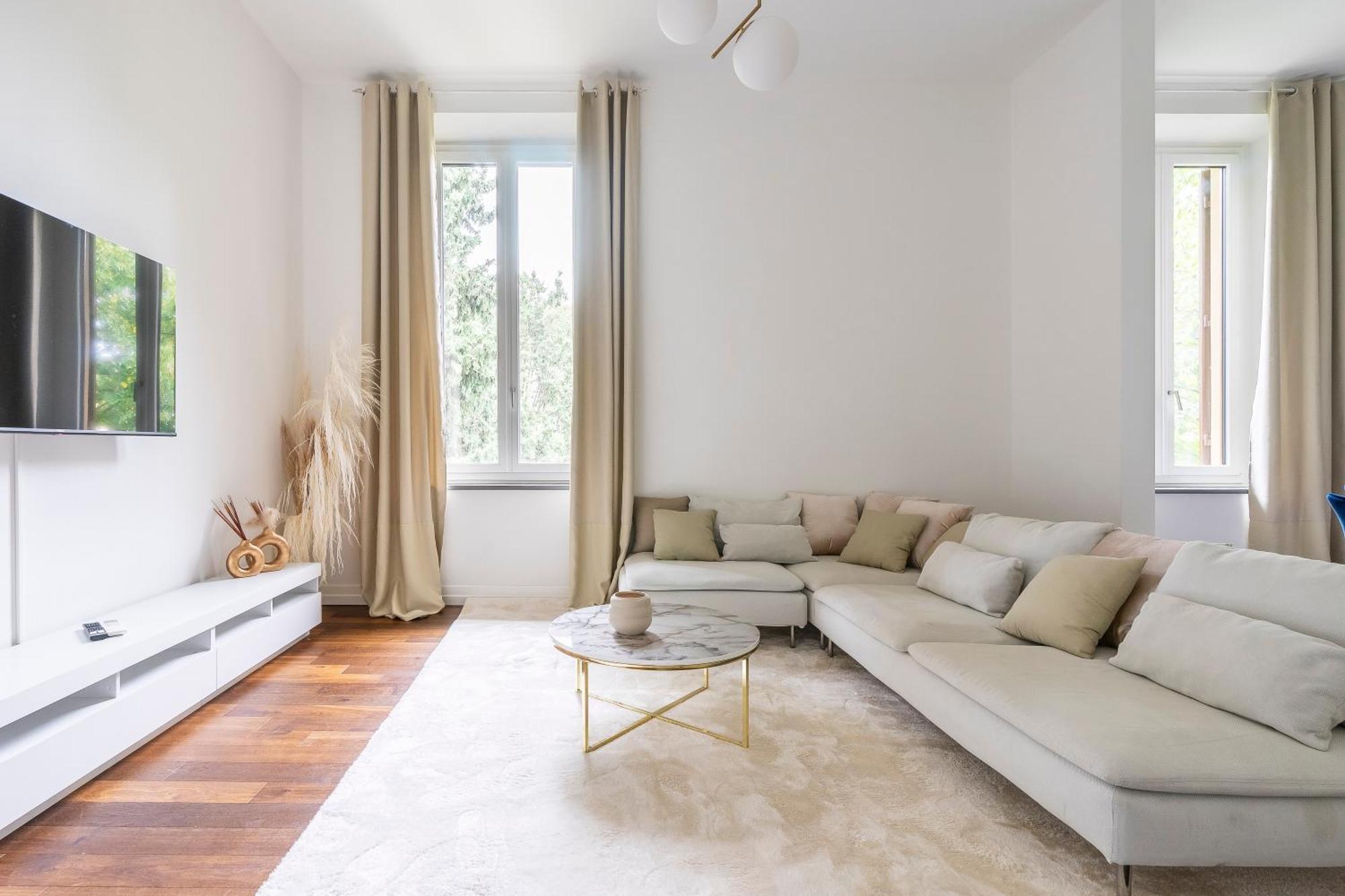 San Marco White Luxury Con Garage Su Richiesta Firenze