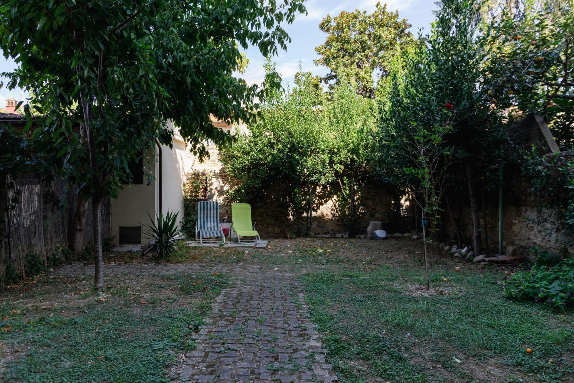 Au Jardin De Florence, 3 Bedrooms, 3 Bathrooms&1 Garden *
