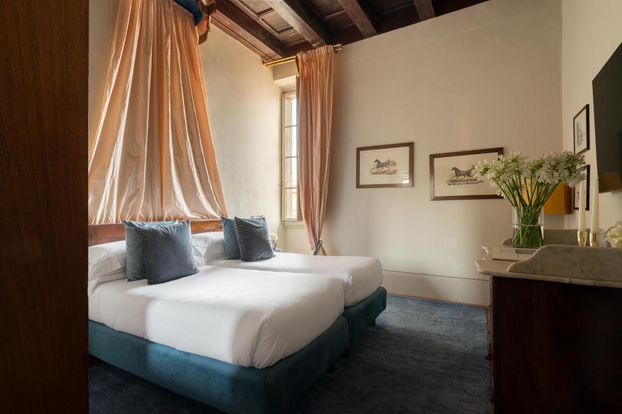 Loggiato Dei Serviti Hotel