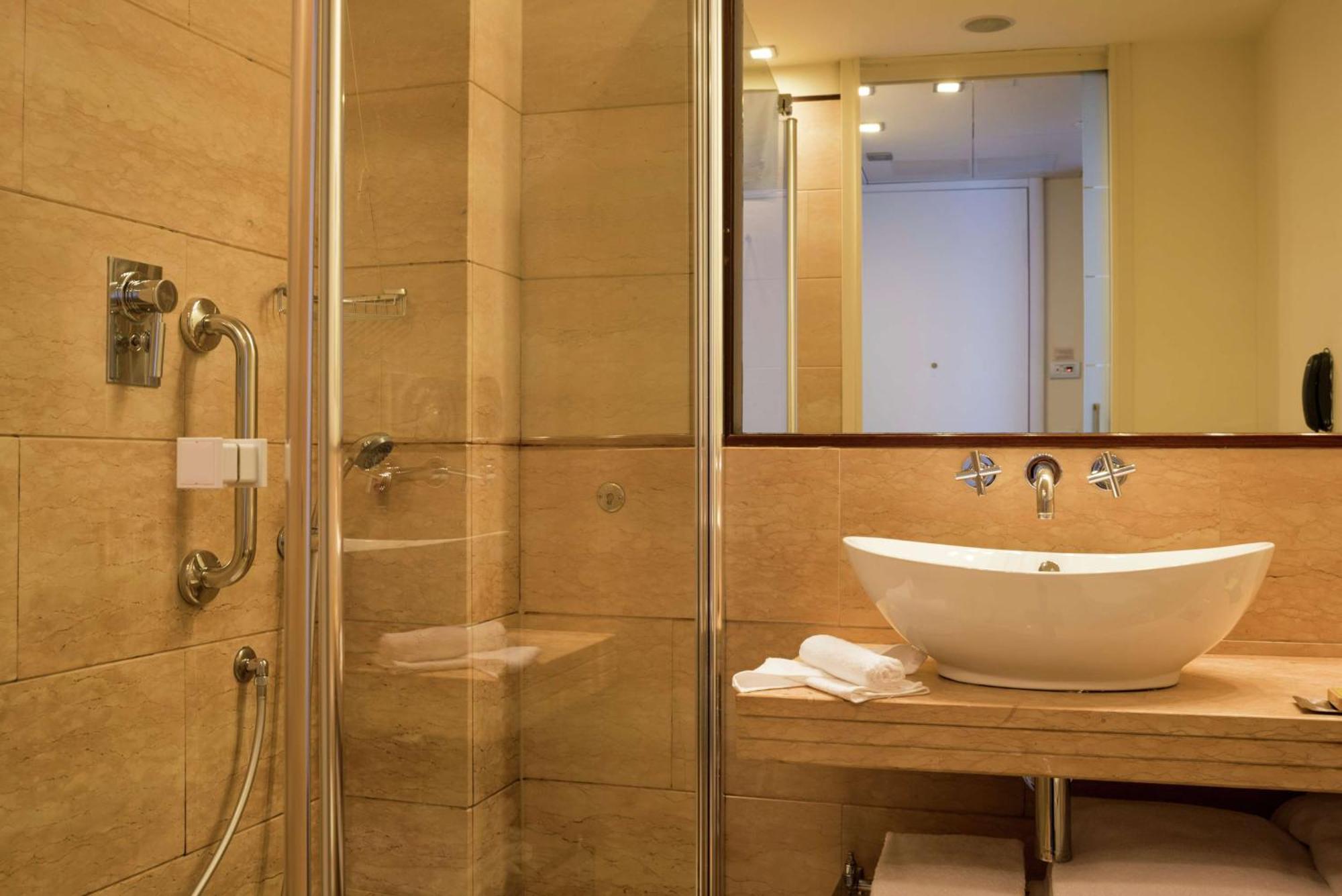 Hilton Metropole 4*