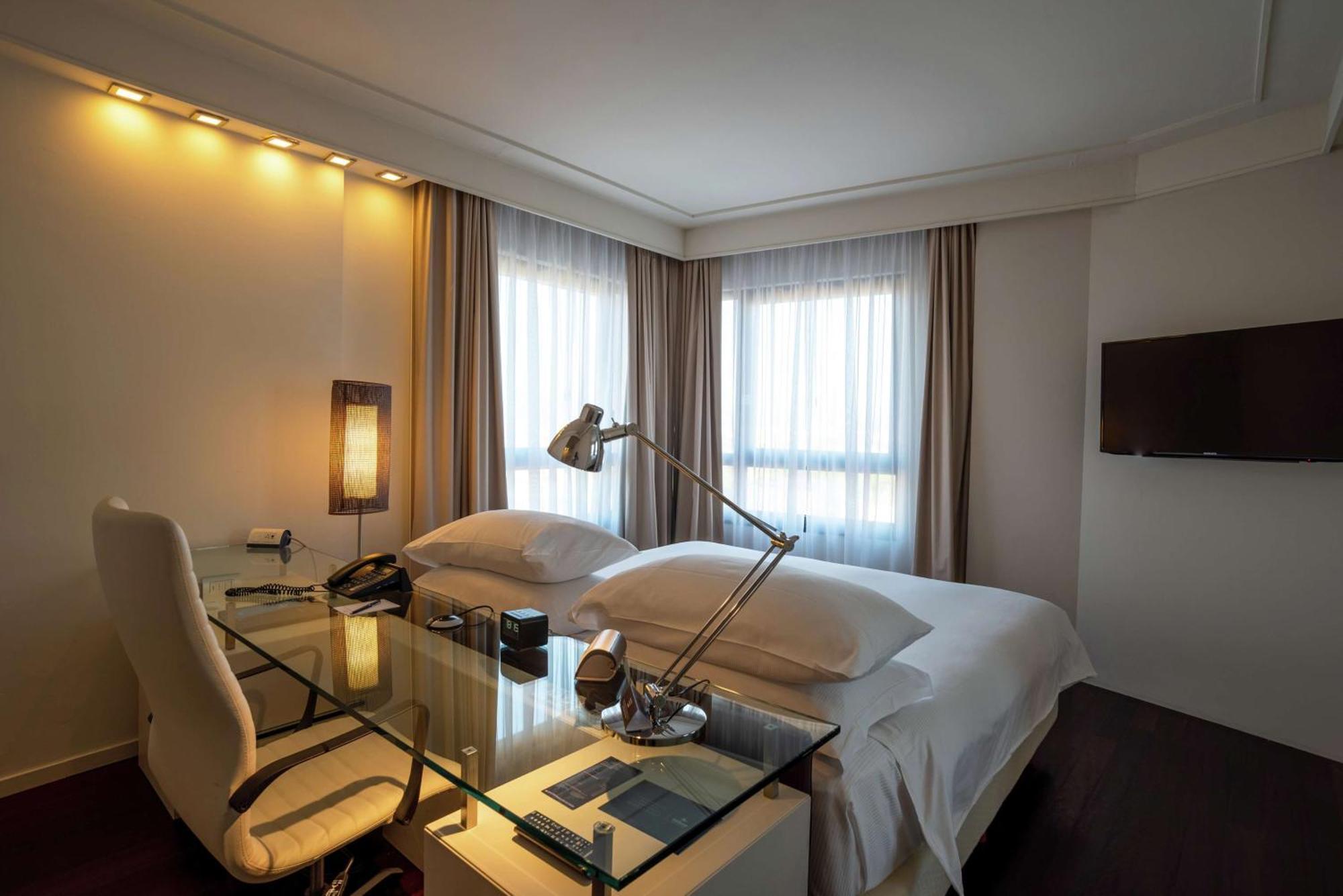 Hotel Hilton Metropole 4*