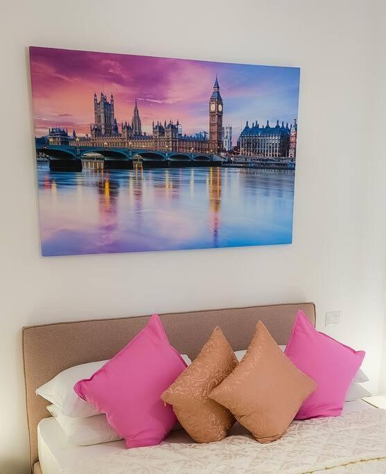 Appartement Bravo Horse Modern In *
