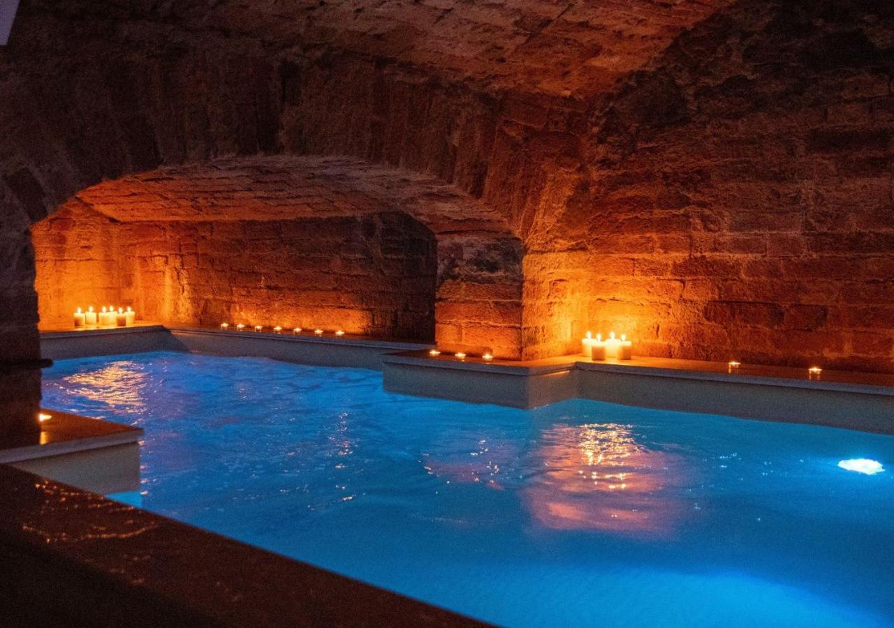 Con Piscina Riscaldata Vicina Al Centro Pousada