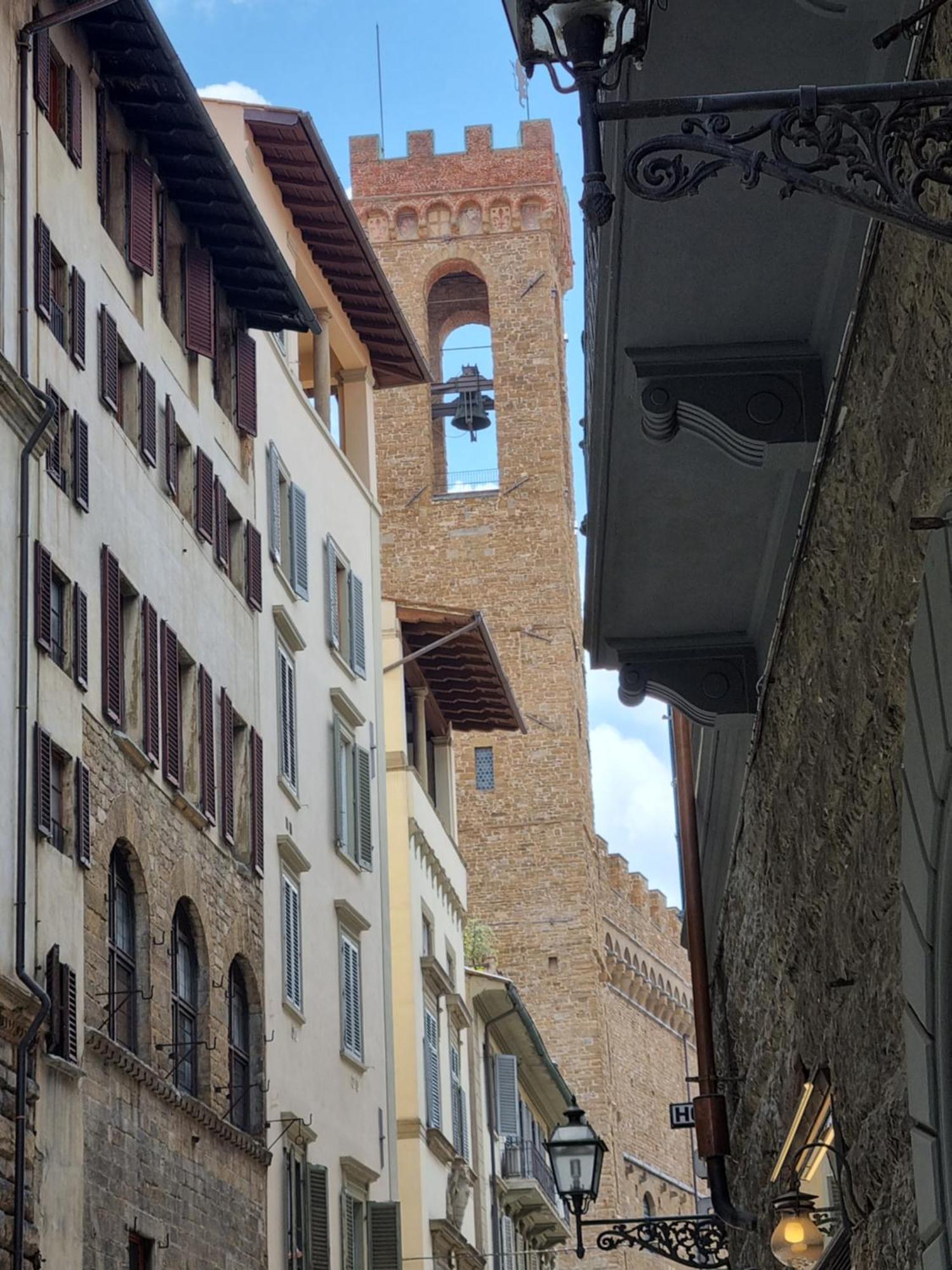 Apartment La Sede Dell'arte Monolocale E In Torre Medievale Vicino A Duomo E Piazza Signoria Florence