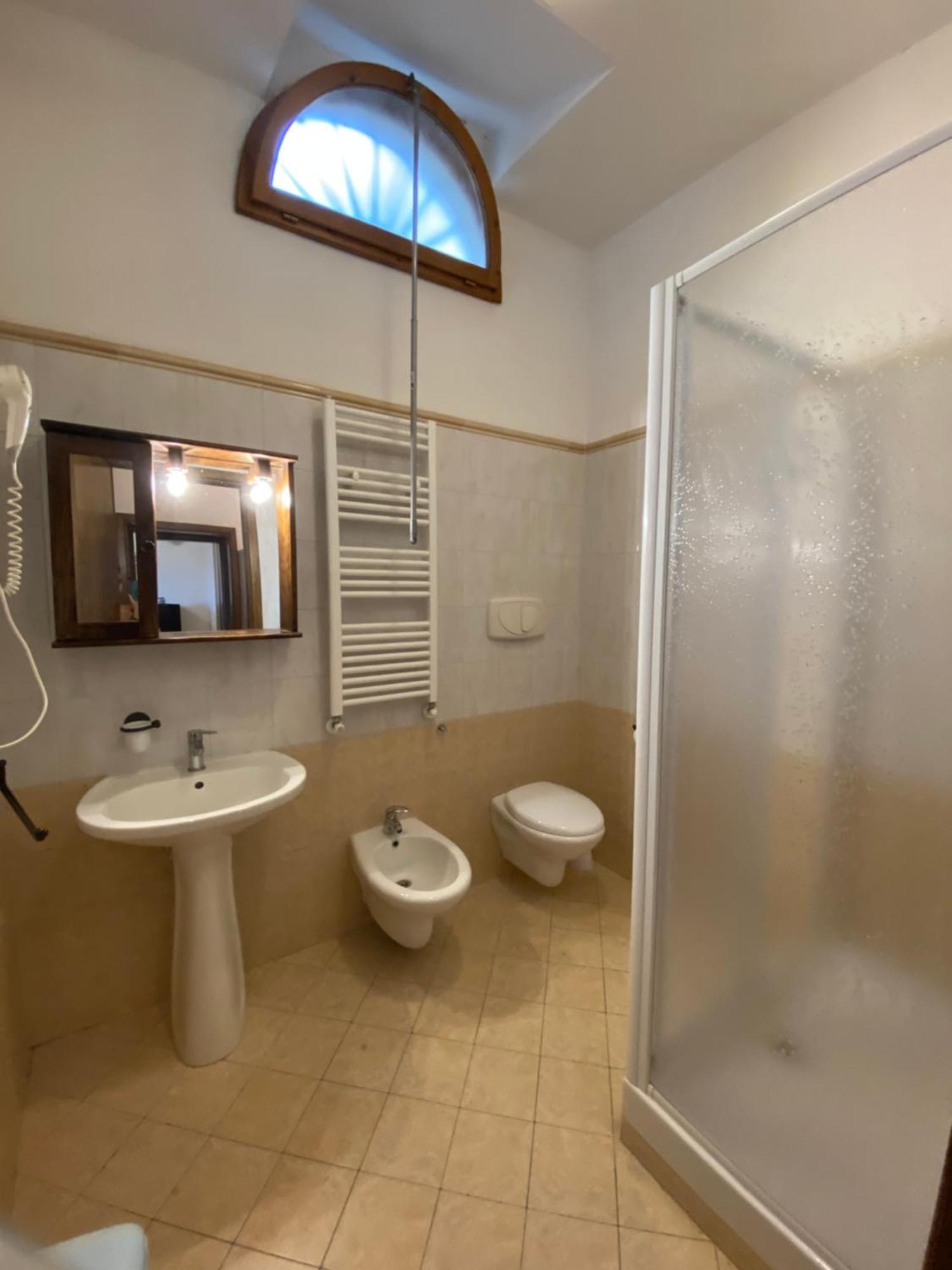 Appartement Casa Vicino Al Duomo E Stazione Di Florence
