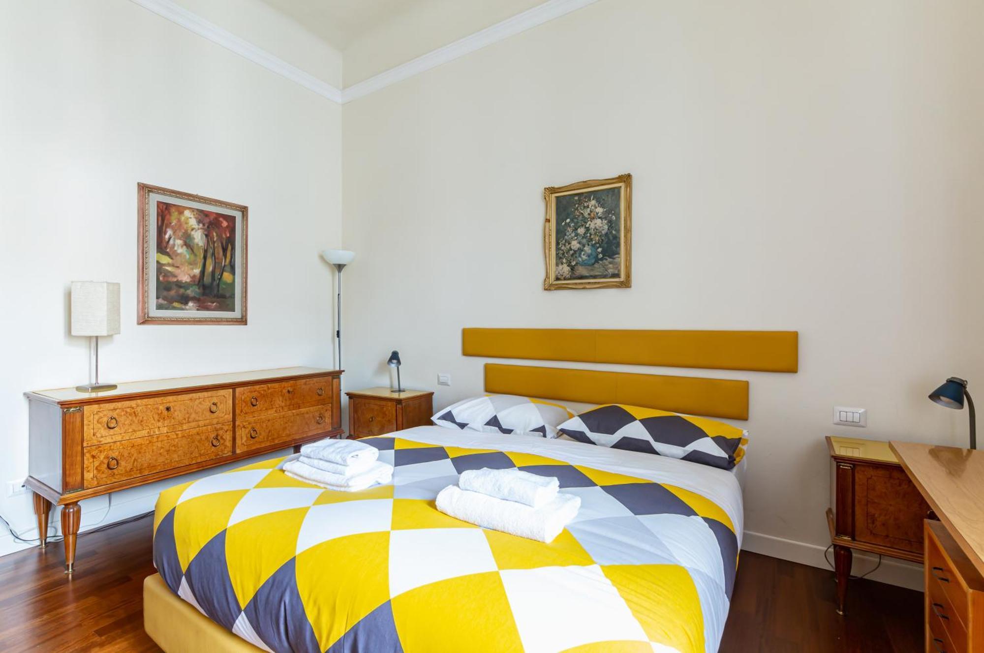 Stibbert & Statuto Elegant Flat With Balcony * Firenze