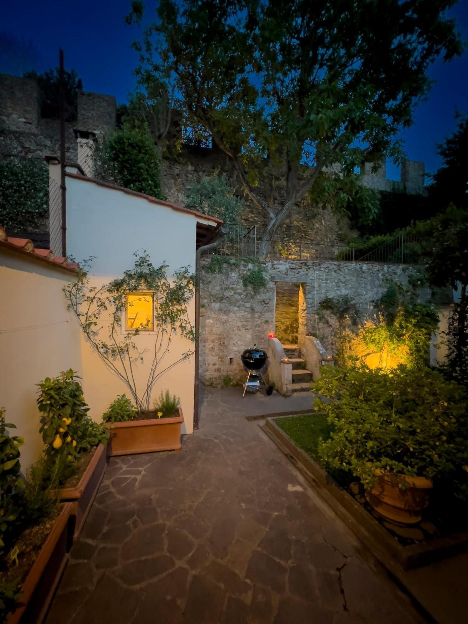 San Niccolo Walls Garden * Florence