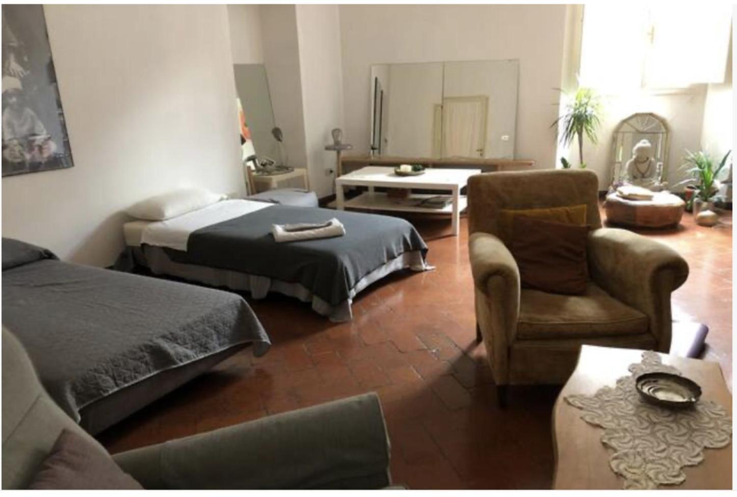 Large In Antique Building In Santo Spirito Alloggio in famiglia