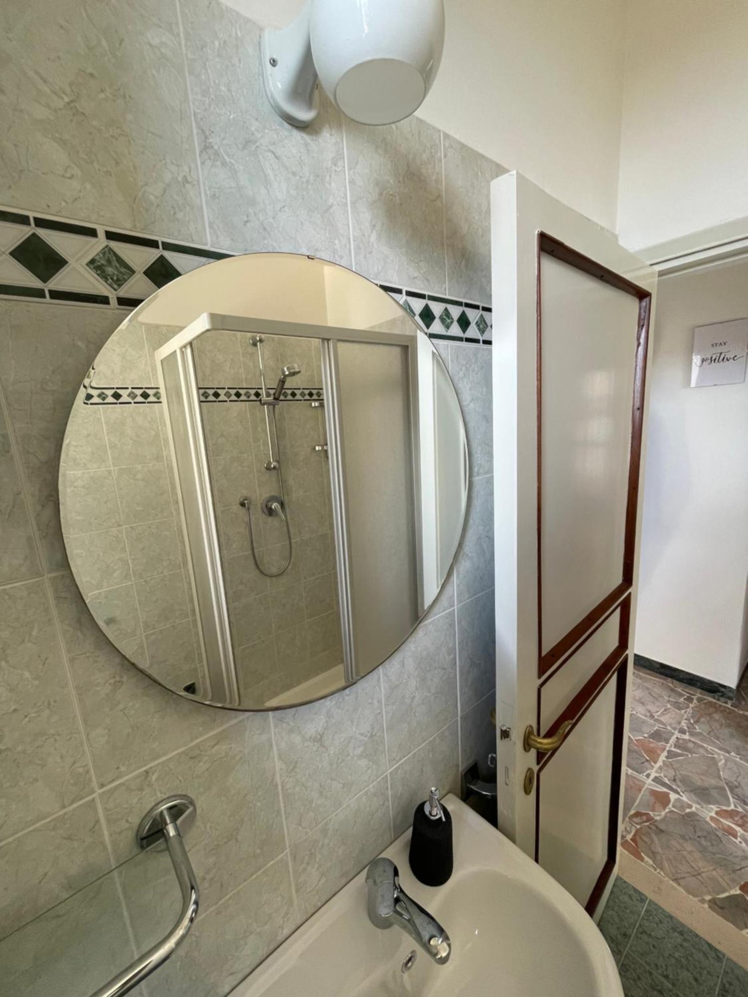 Roby In Centro 3 3 Bagni Leilighet