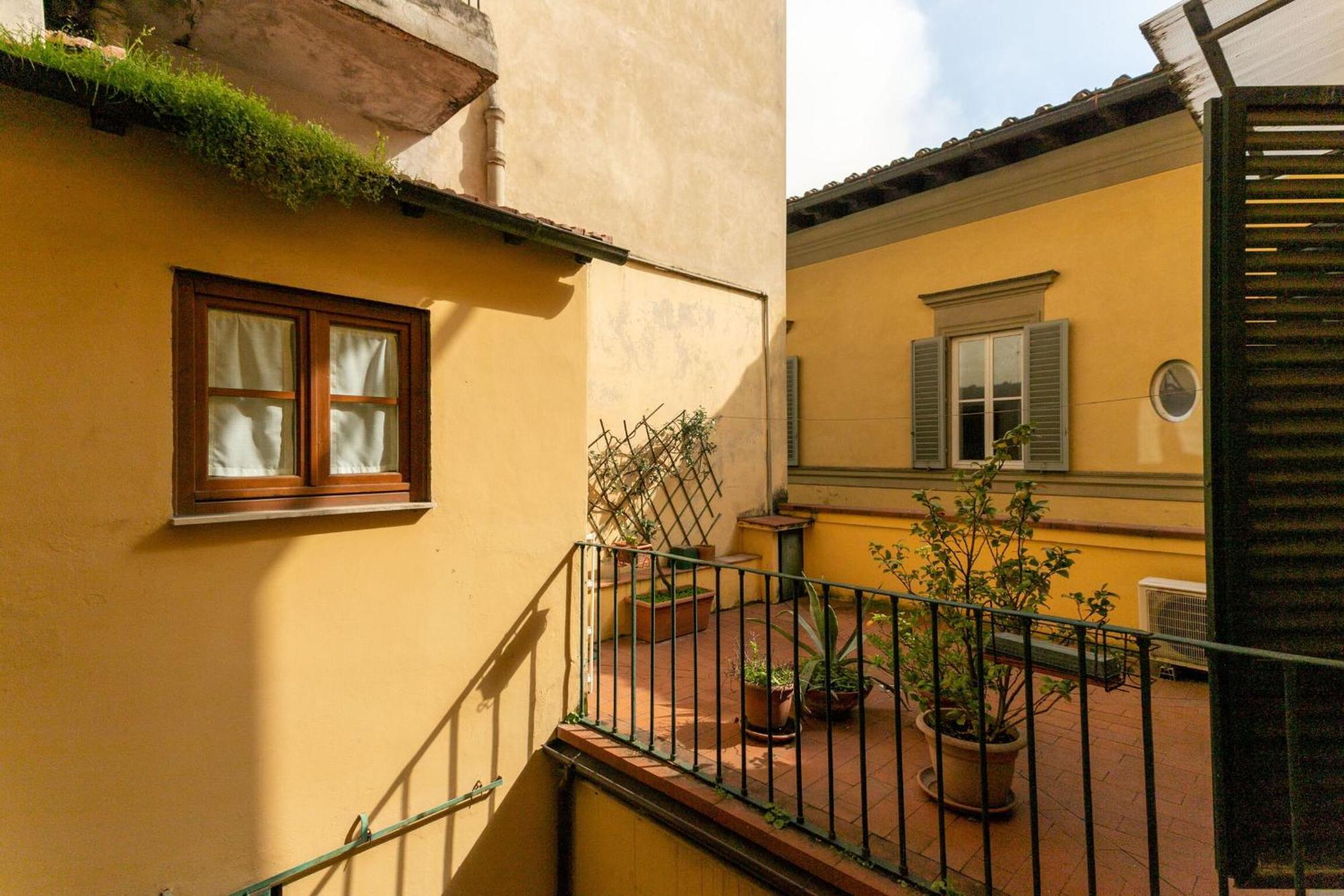 Lejlighed Santa Croce Dante's View With Terrace By Halldis *