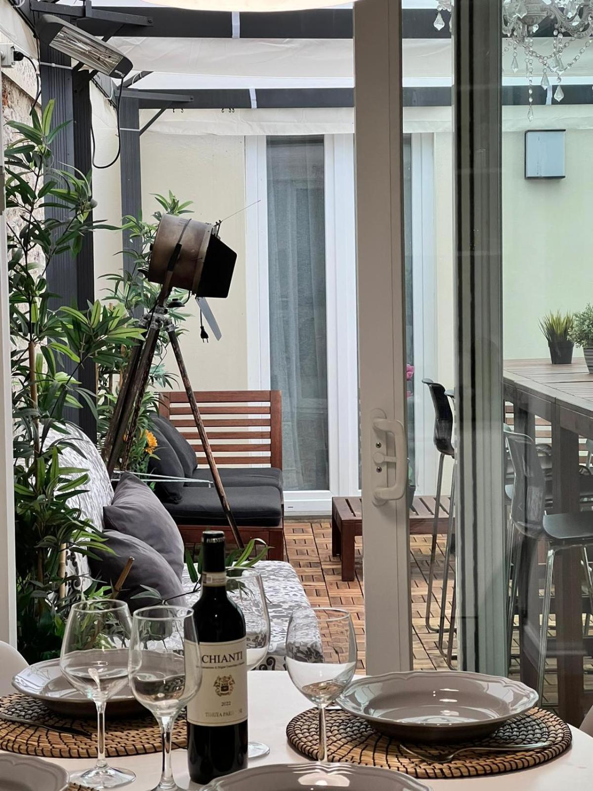 New Ground Floor And Patio * Florença
