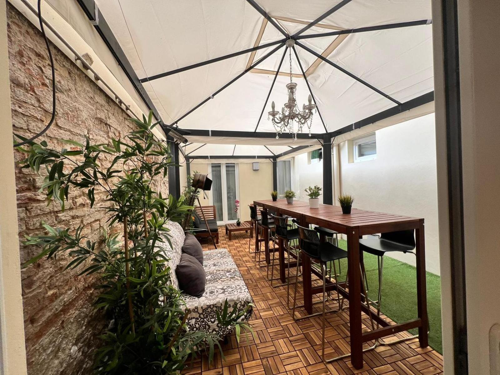 New Ground Floor And Patio Apartamento Florença