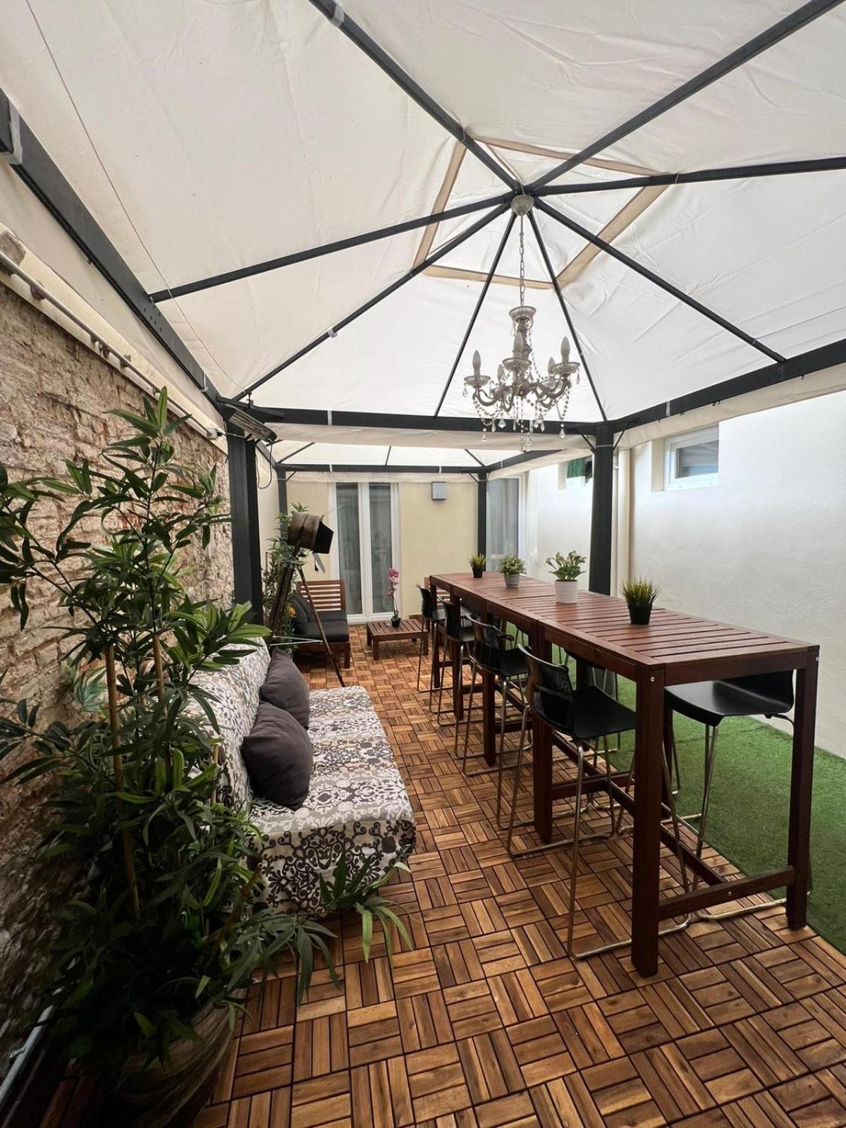 New Ground Floor And Patio Apartamento