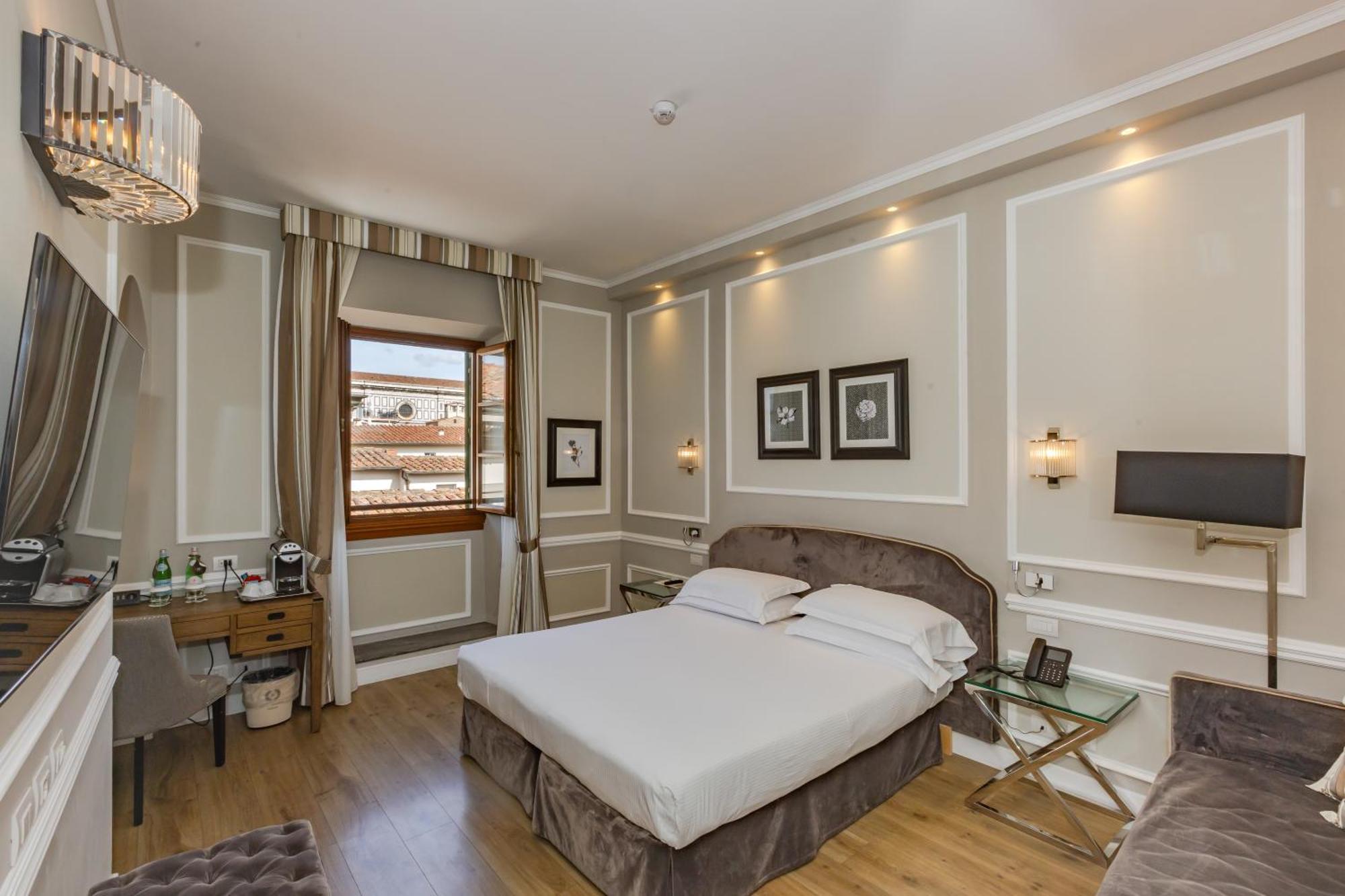 Hotel Fh55 Calzaiuoli 4*