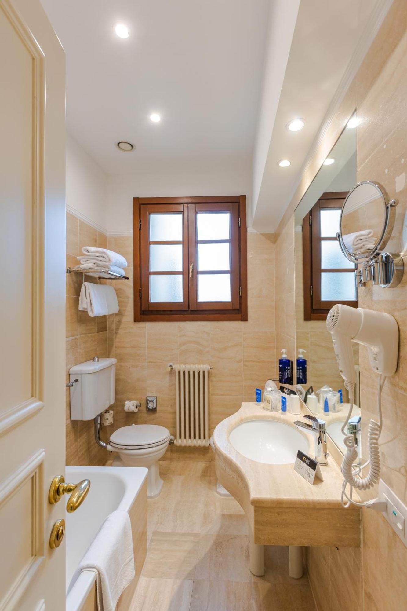 Fh55 Calzaiuoli Hotel 4*