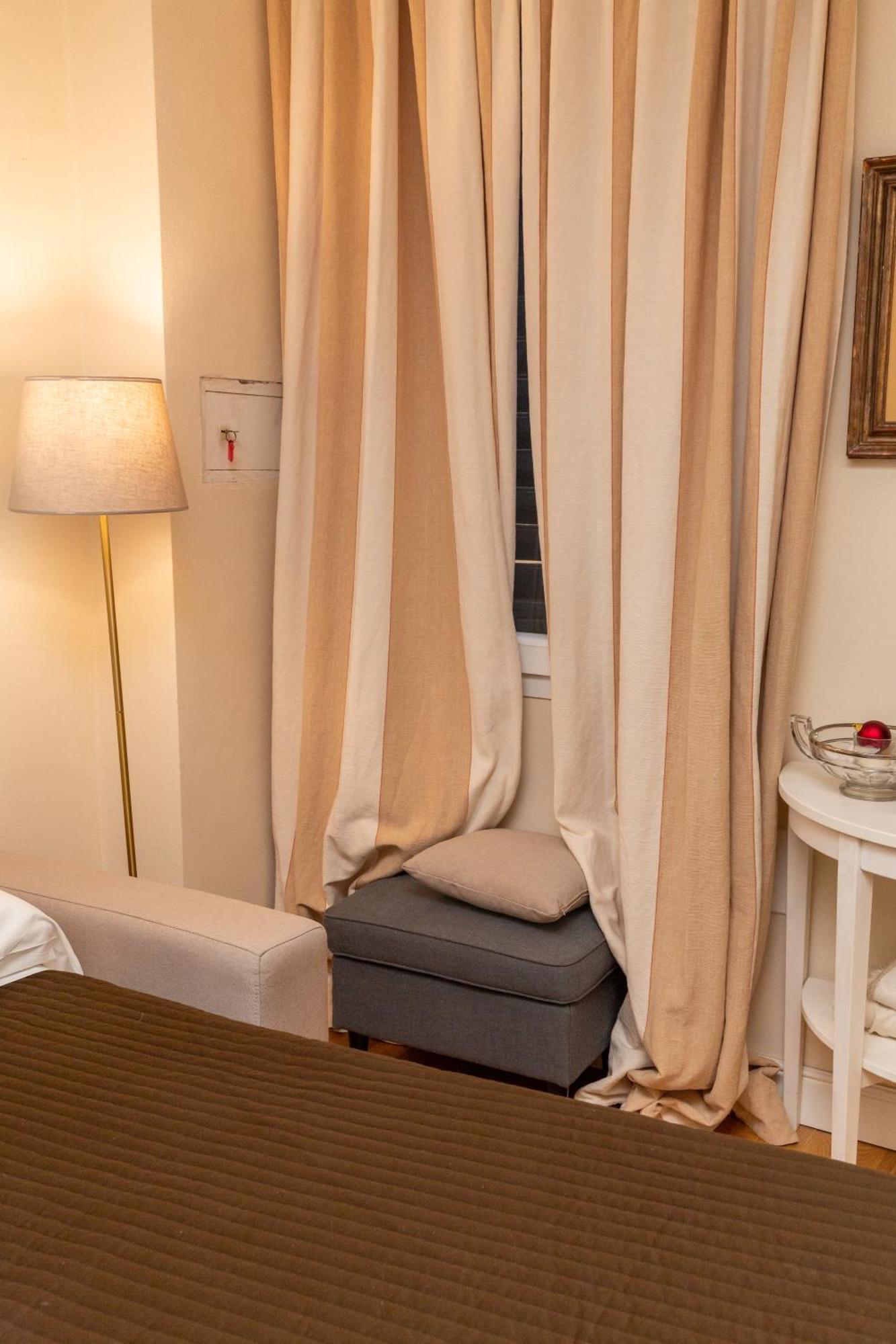 Cozy Santa Maria Novella Uffizi Duomo 2beds-2baths Appartamento *