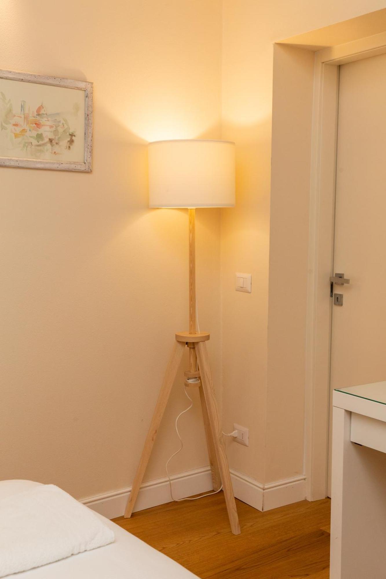 Appartamento Cozy Santa Maria Novella Uffizi Duomo 2beds-2baths *