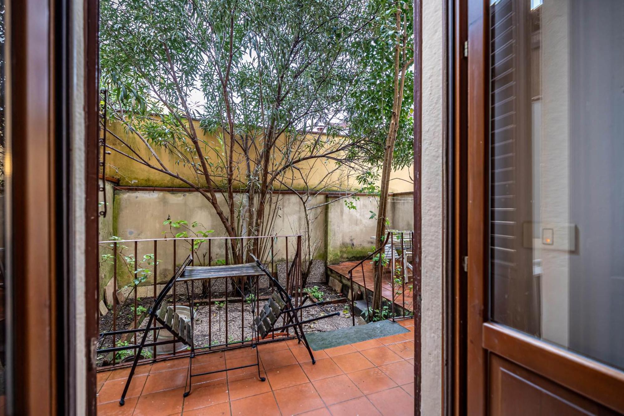 Yid With Little Garden Appartamento Firenze