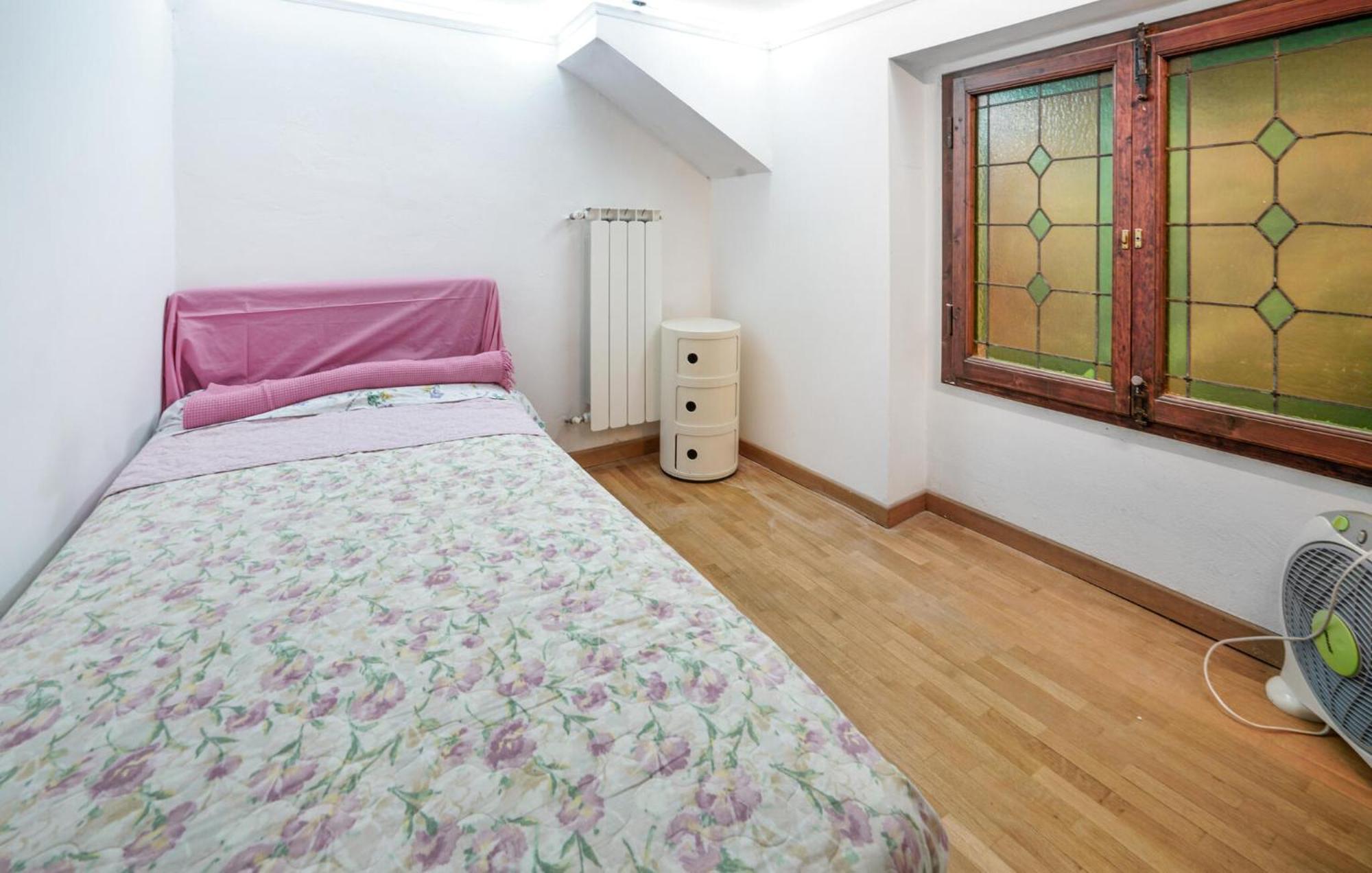2 Bedroom Beautiful In Apartamento Florença