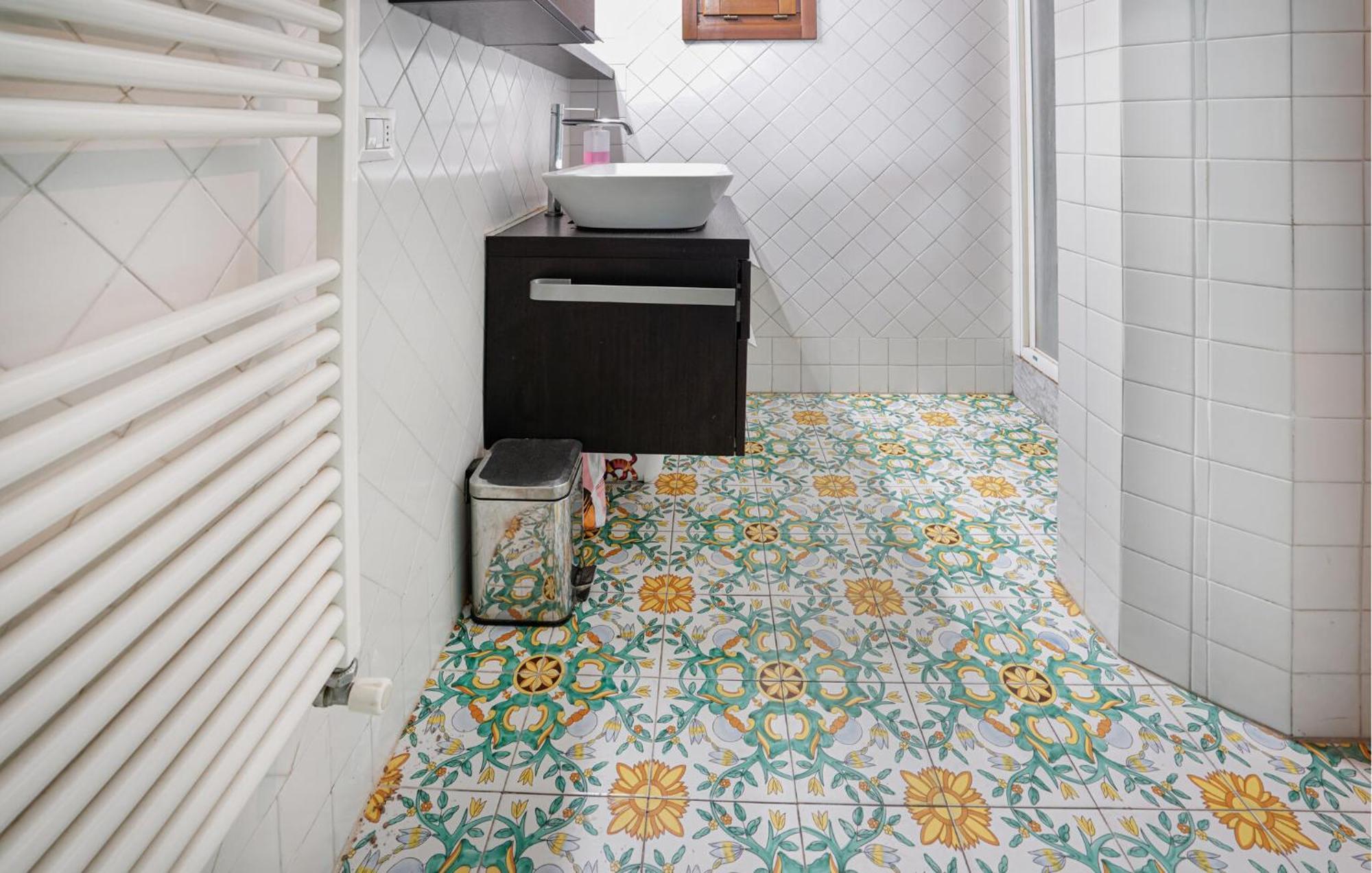 2 Bedroom Beautiful In Florença