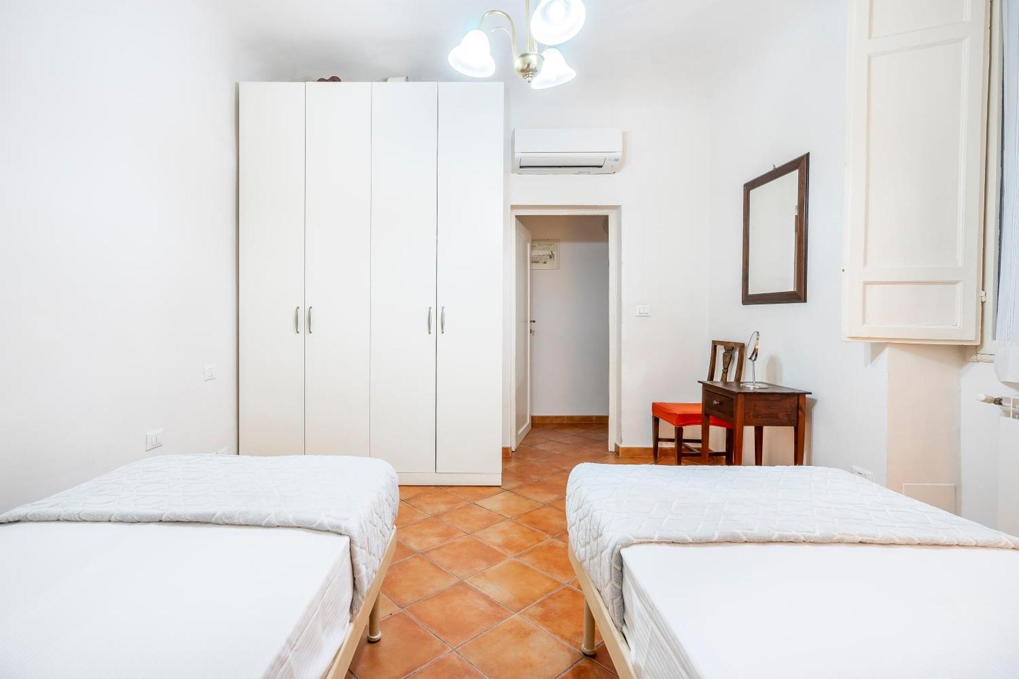 Piattellina 8 * Firenze