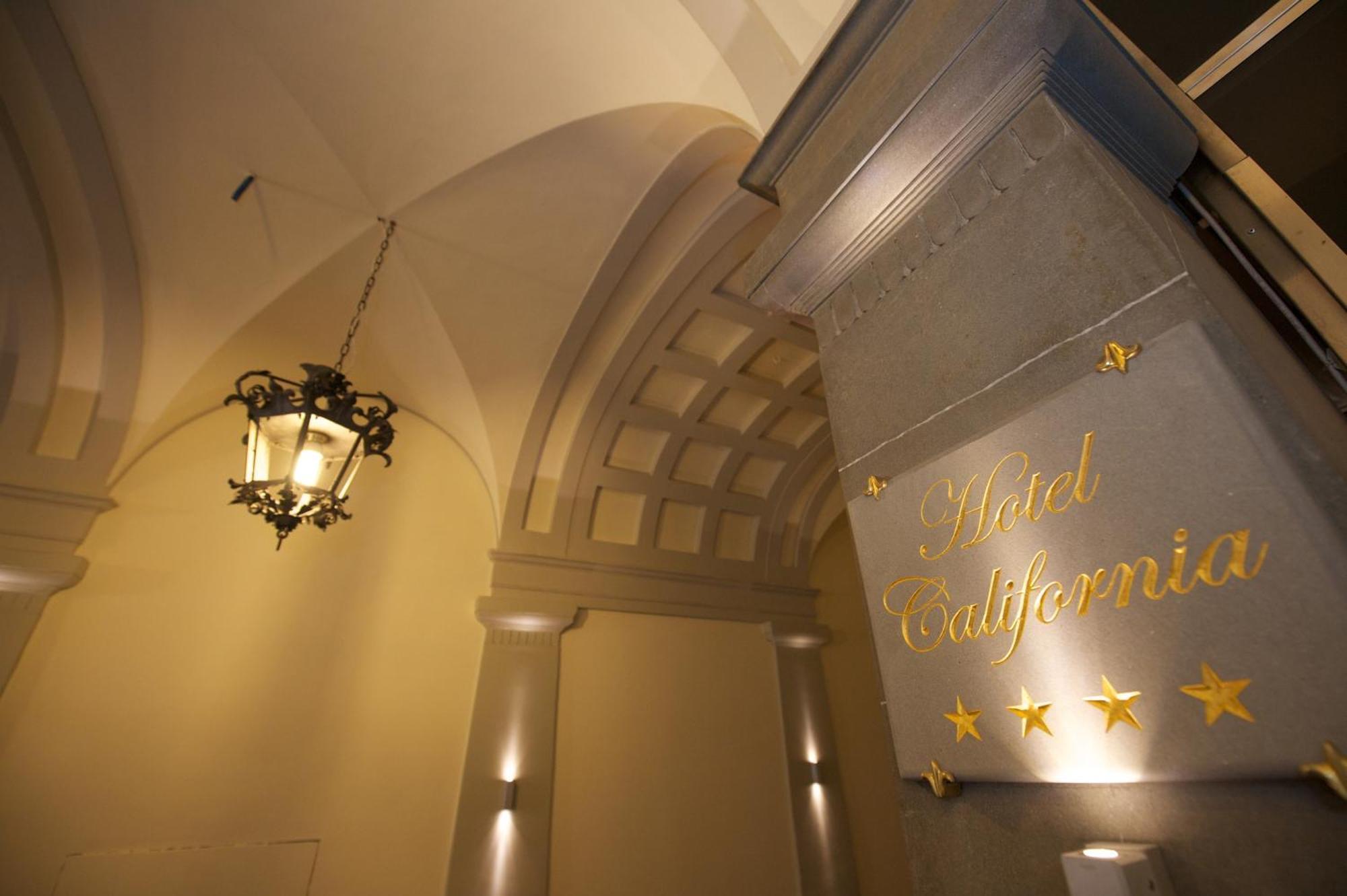 Hotell California 4*