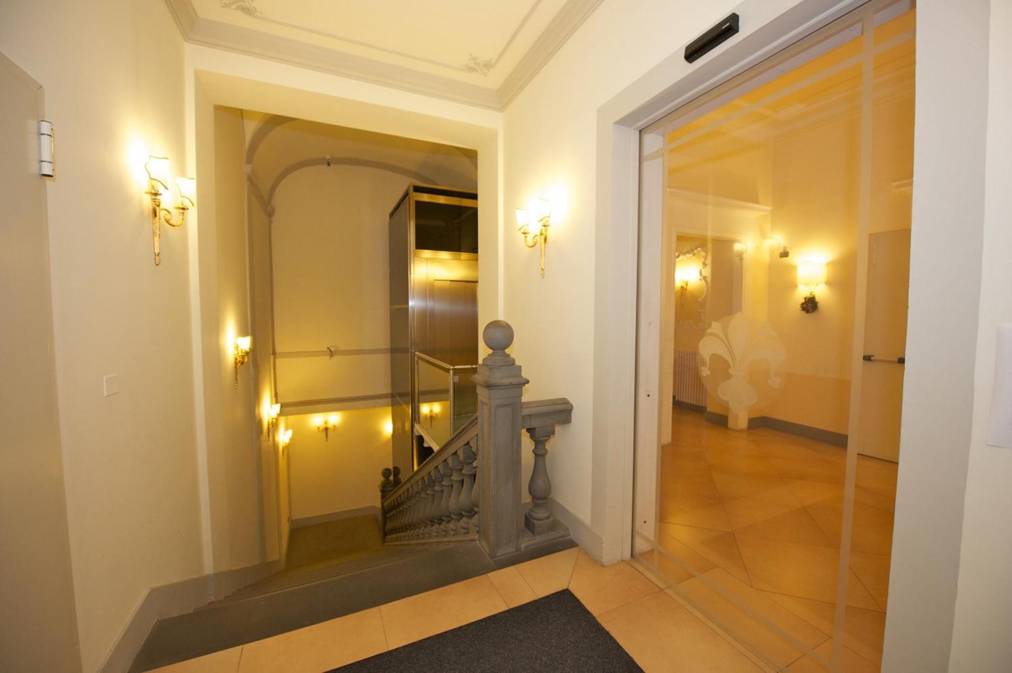 Hotell California 4*