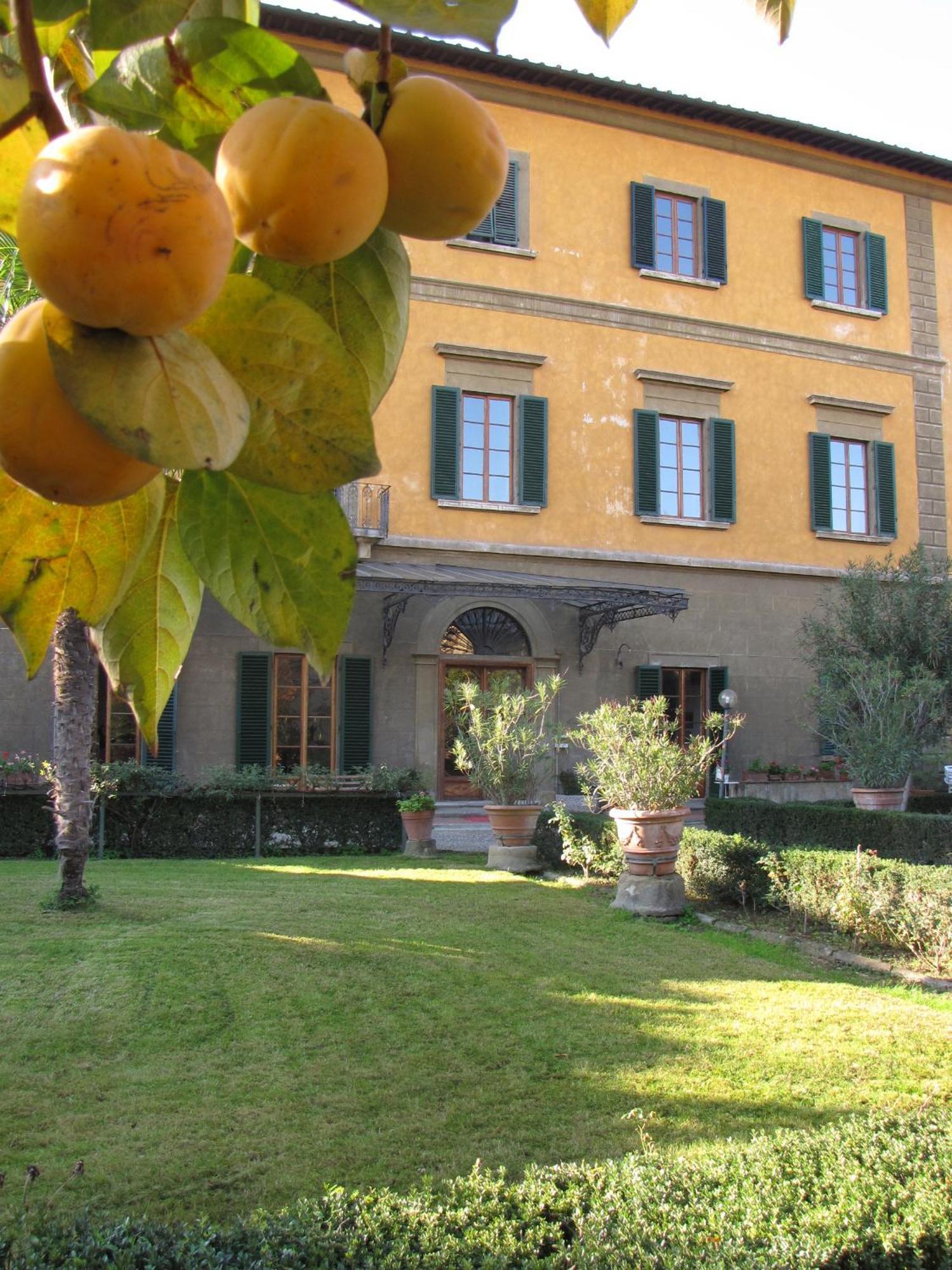 Hotel Casa Santo Nome Di Gesu 3*