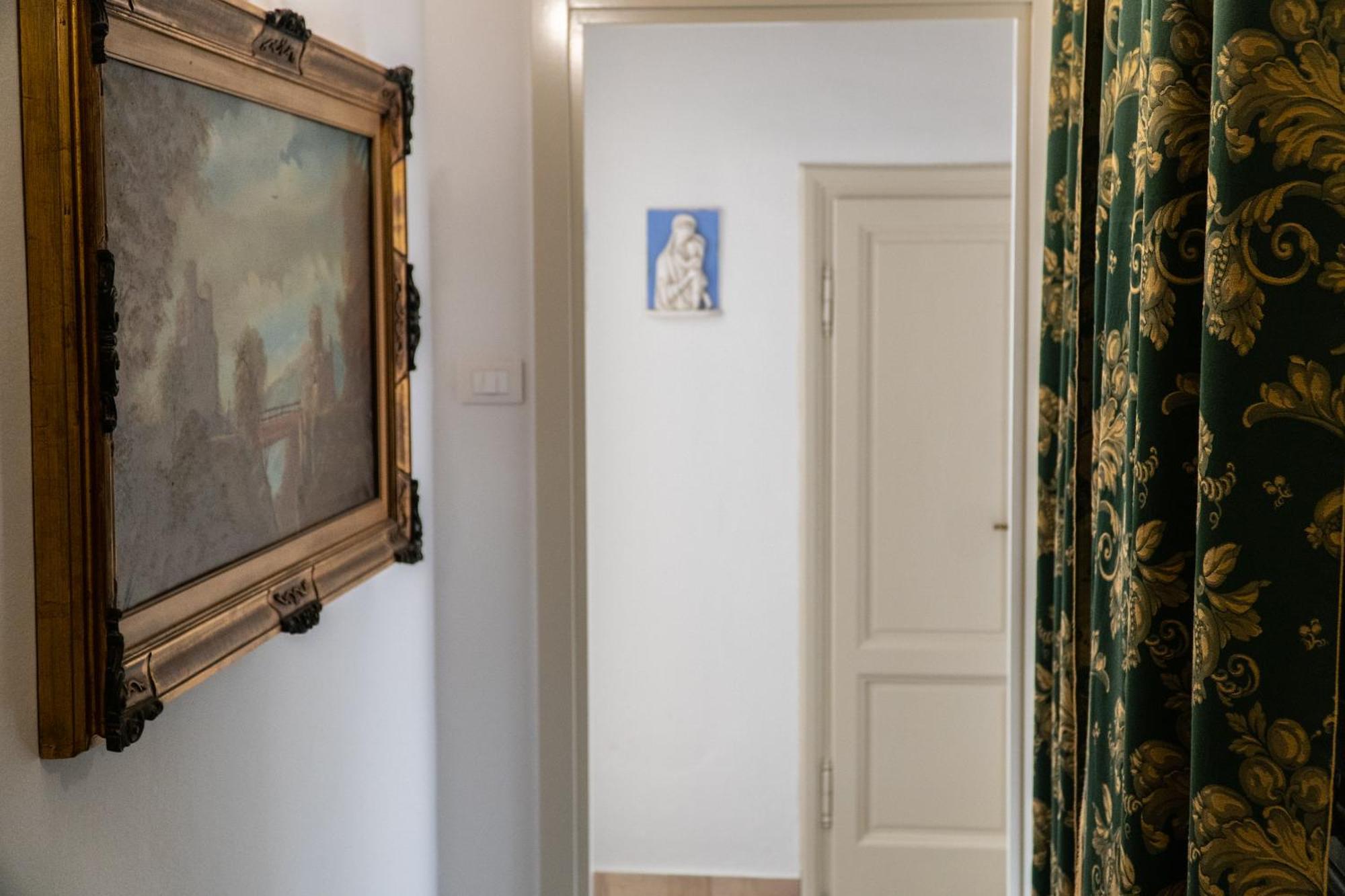 Appart hôtel Le Cure *