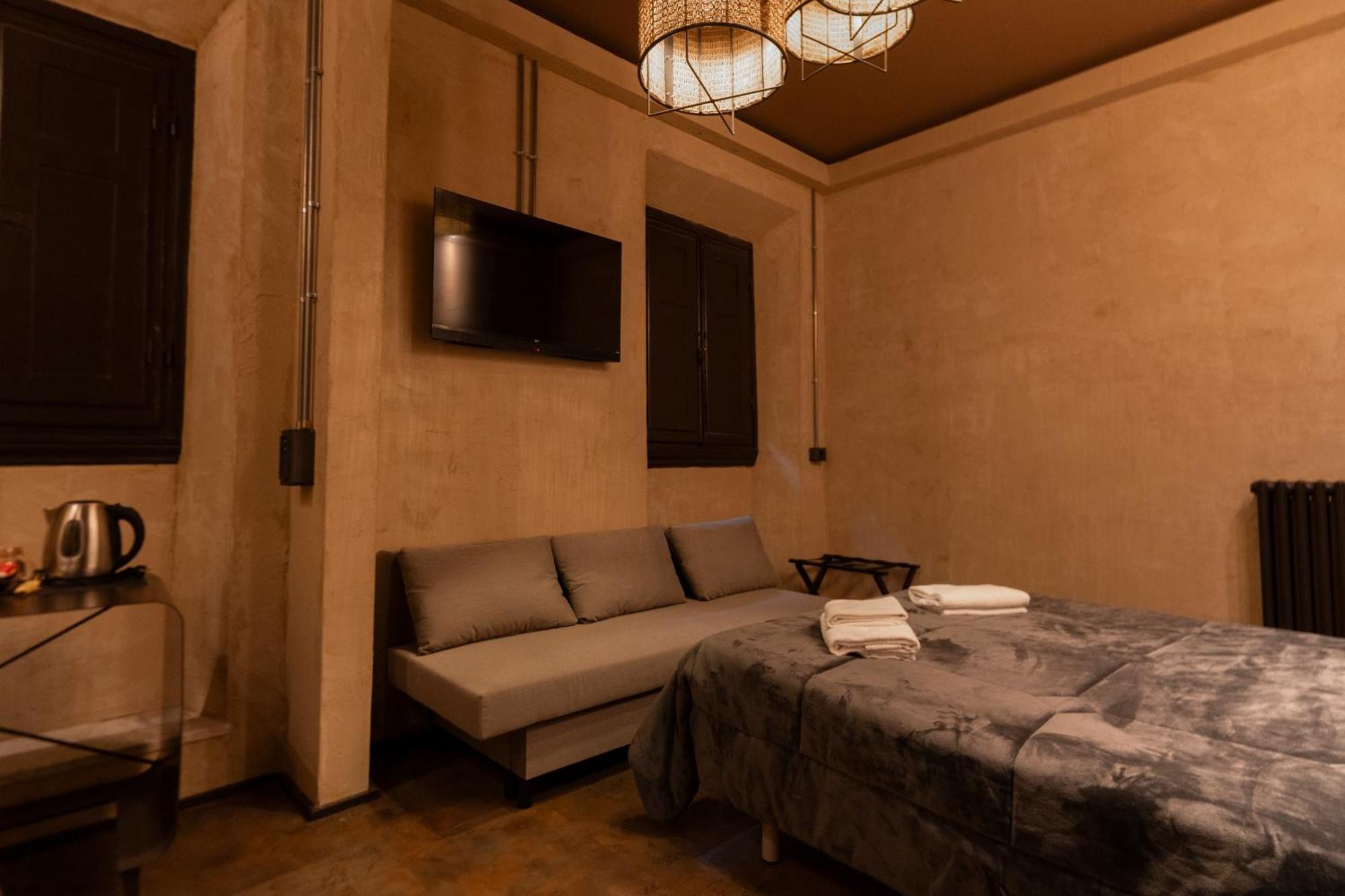 Auberge de jeunesse & 7 *