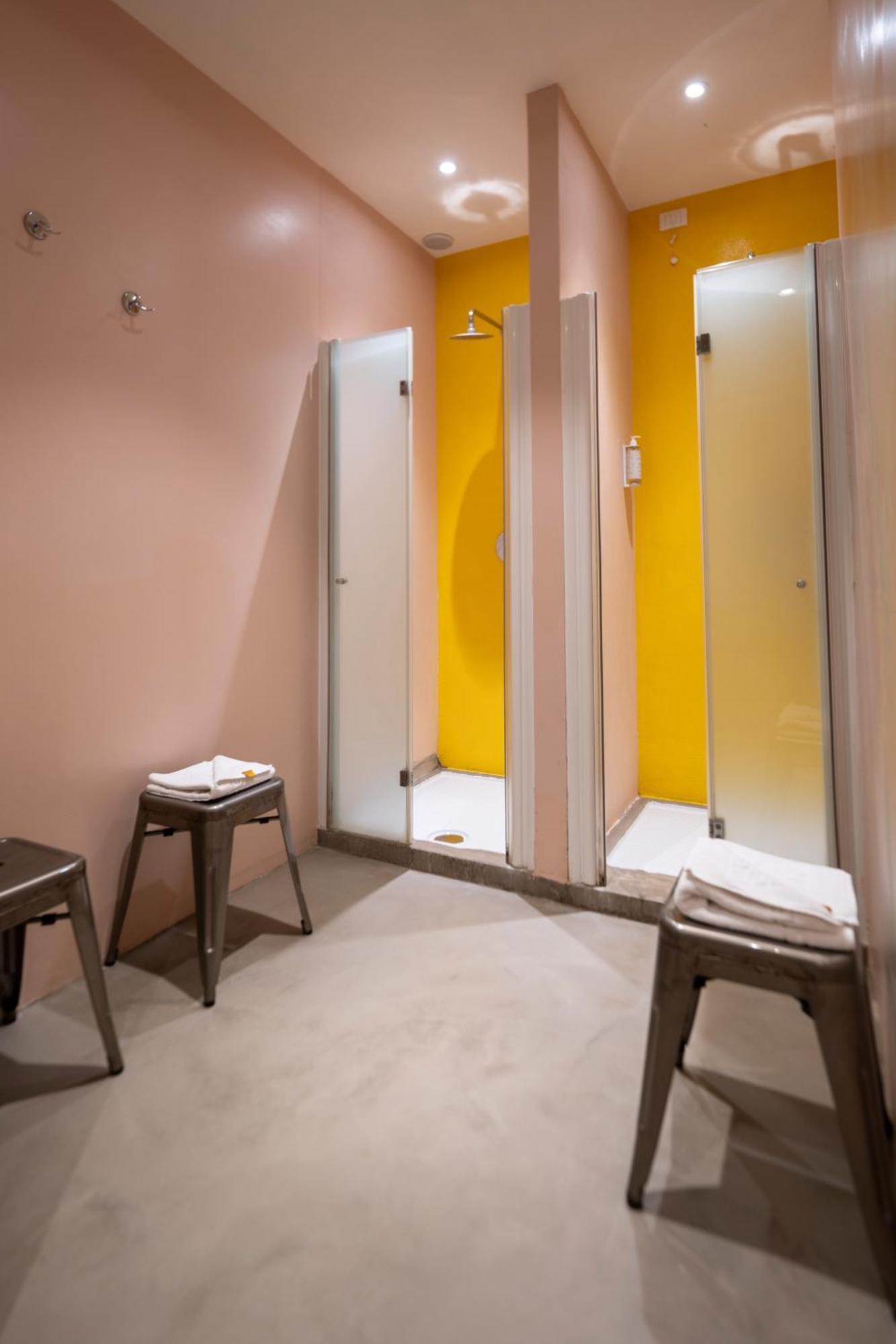 Auberge de jeunesse & 7