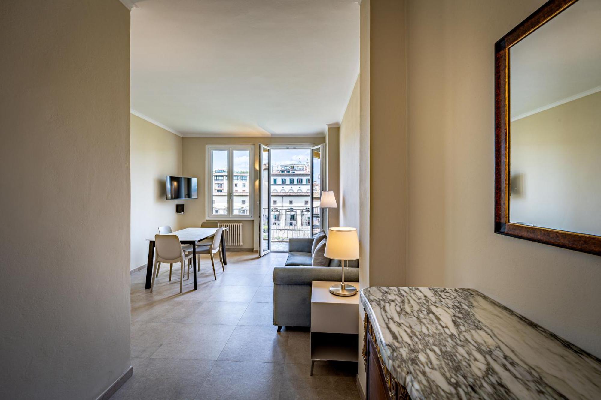Appartement Yd Balcony On Pontevecchio View