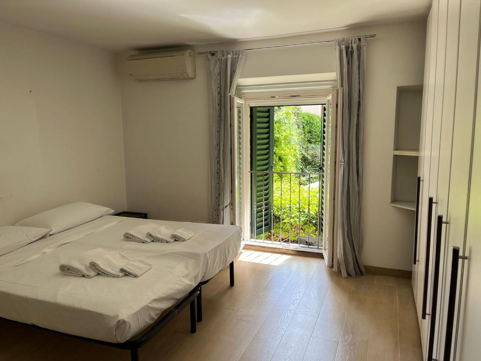 Exquisite 2br Nearby Borgo San Frediano * Florence