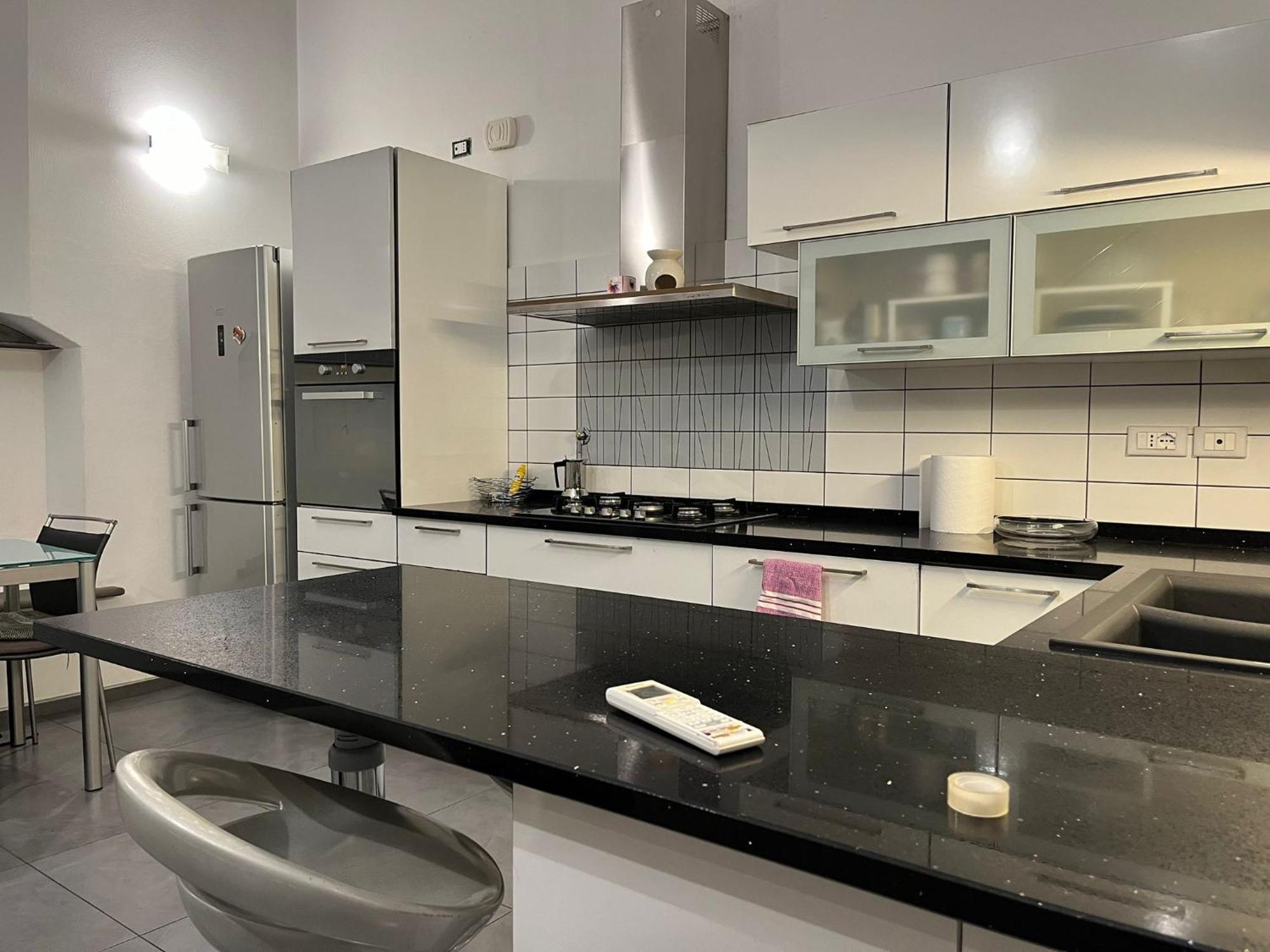 Appartement Exquisite 2br Nearby Borgo San Frediano *