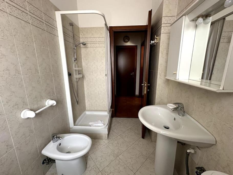 Mv Apartament 4a Appartement *