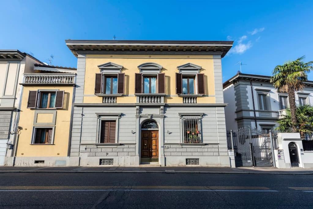 Renovated 19th Century Appartamento