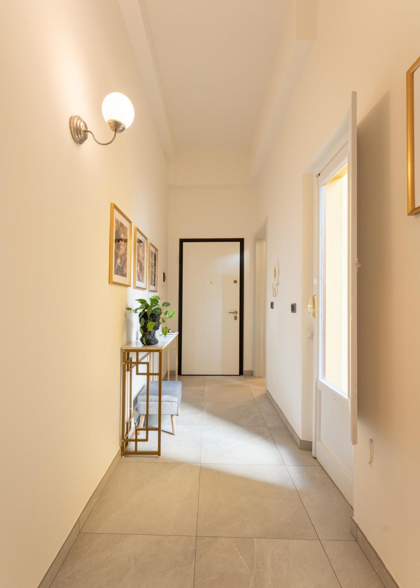 Apartamento Keys Of Italy - Monaco 9 - 2 Bedrooms Flat Nearby The Train Station Florença