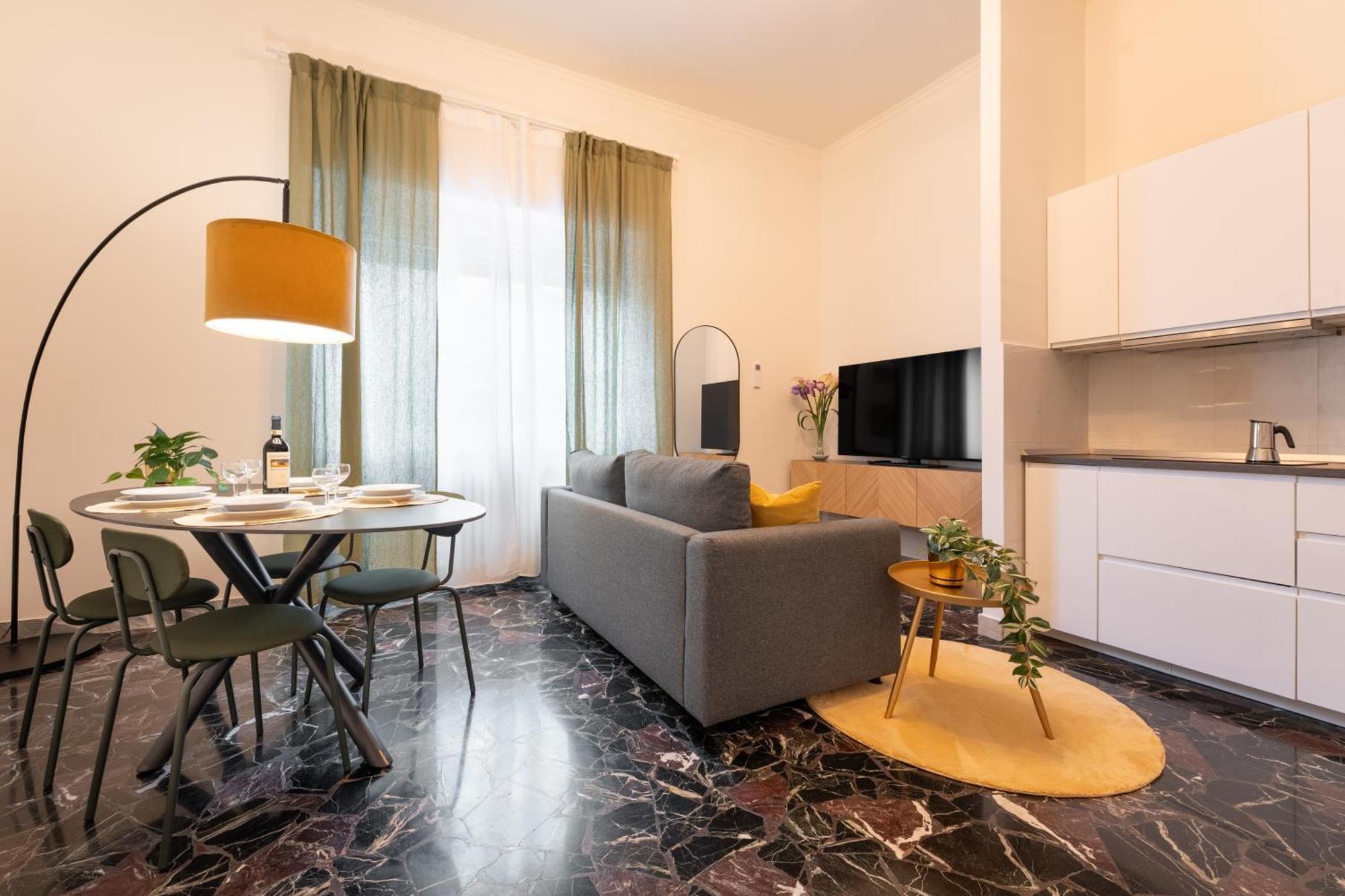 Keys Of Italy - Monaco 9 - 2 Bedrooms Flat Nearby The Train Station Apartamento Florença