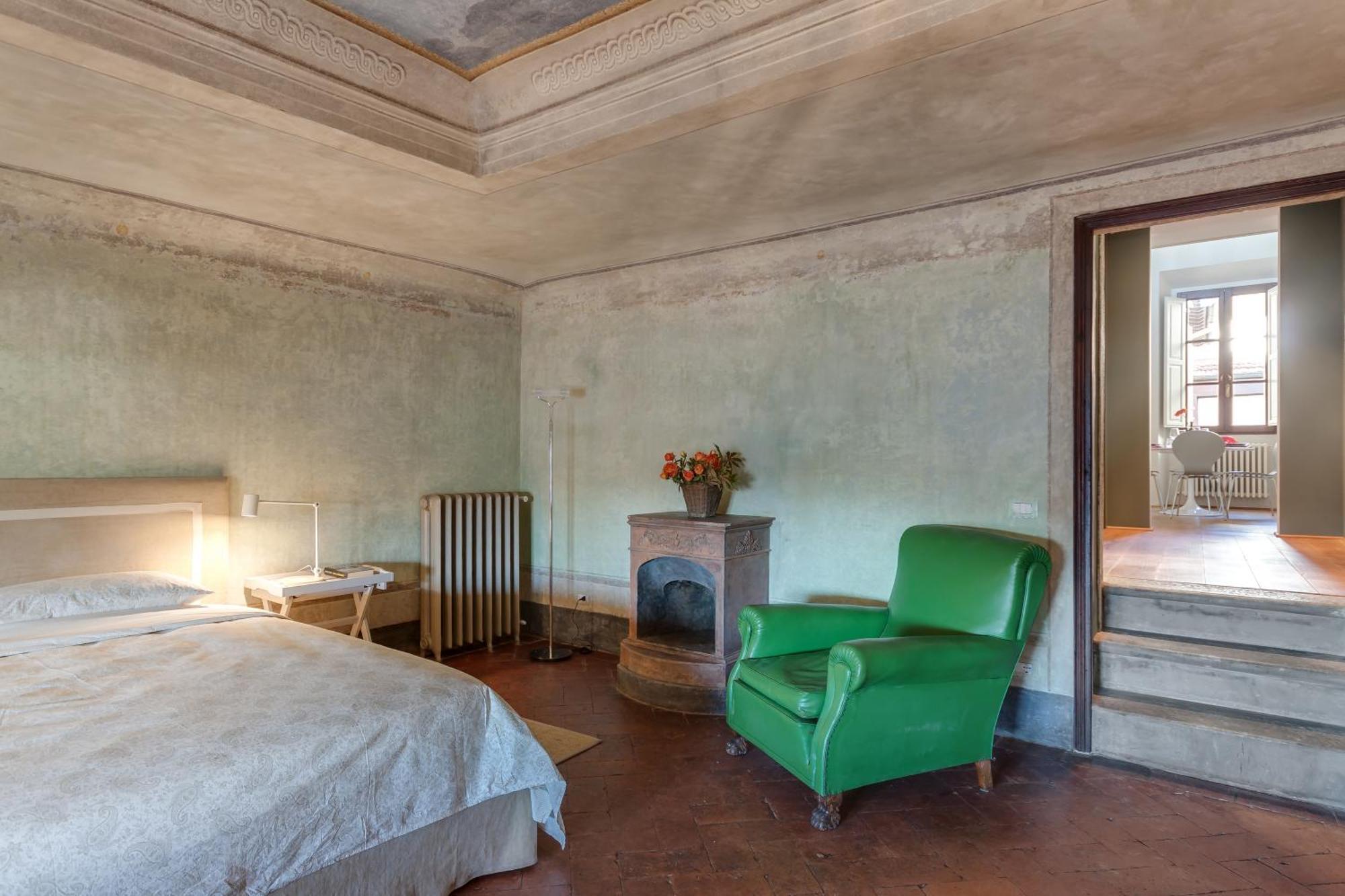 Accademia Frescoes Appartement
