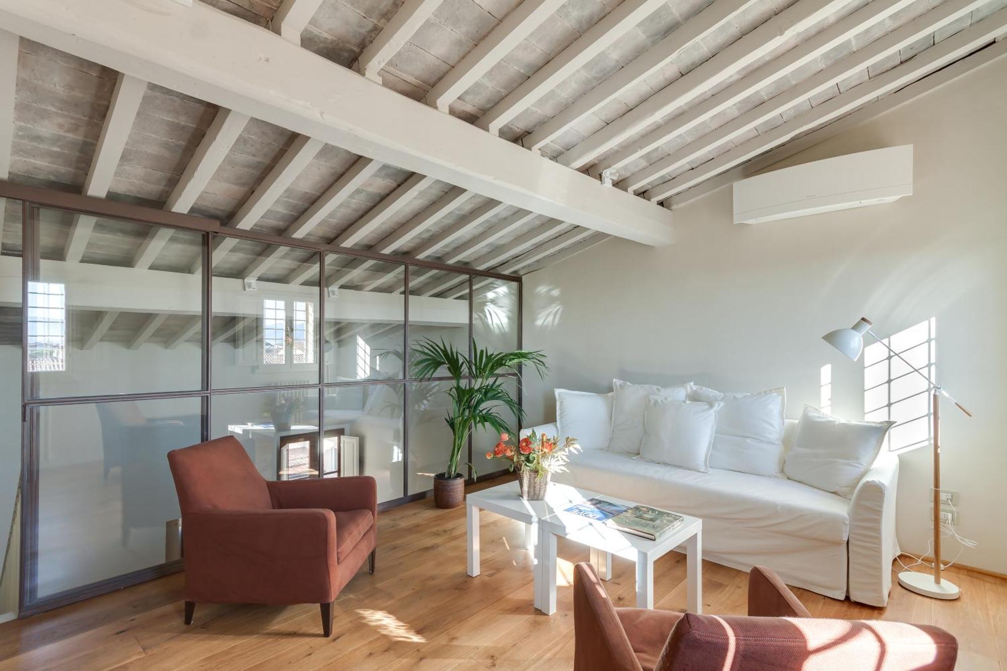 Accademia Frescoes Appartement Florence