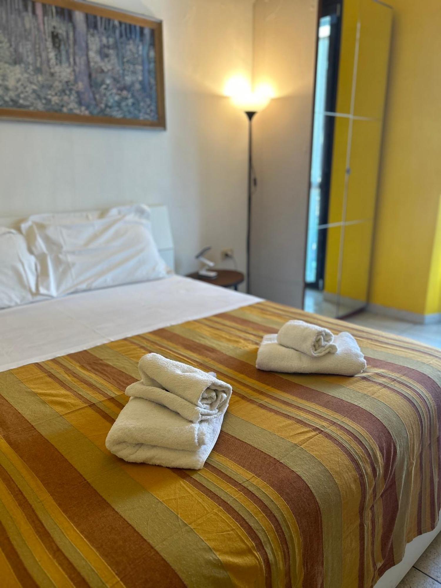 Amarelo House