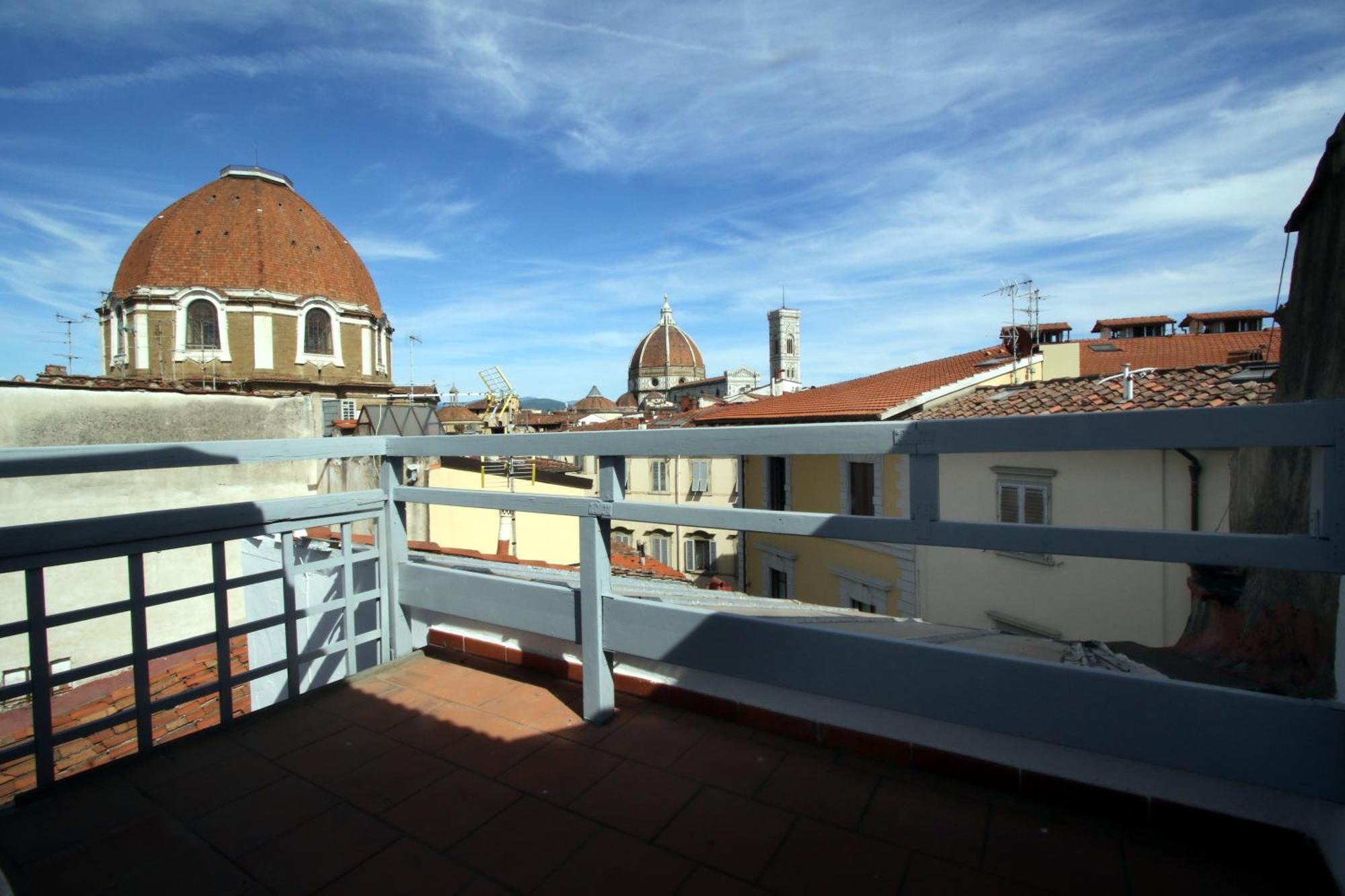 Attico Vista Duomo * Florença