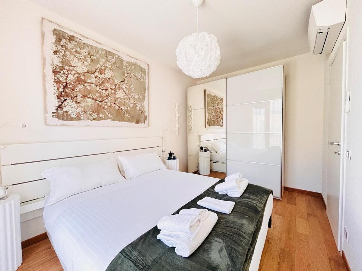 Homeby, Terrace Francesca Firenze