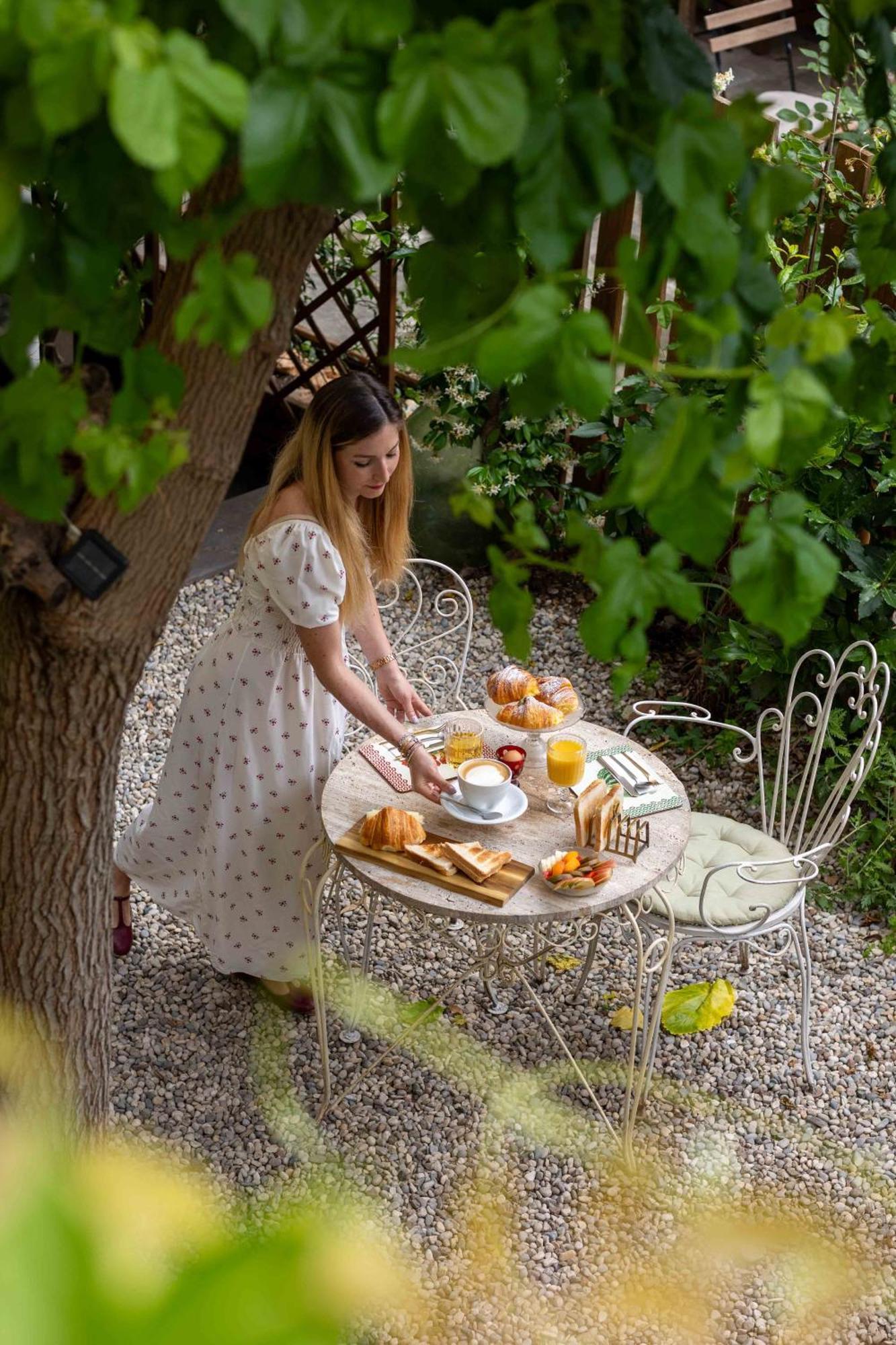 Secret Garden Bed & Breakfast *