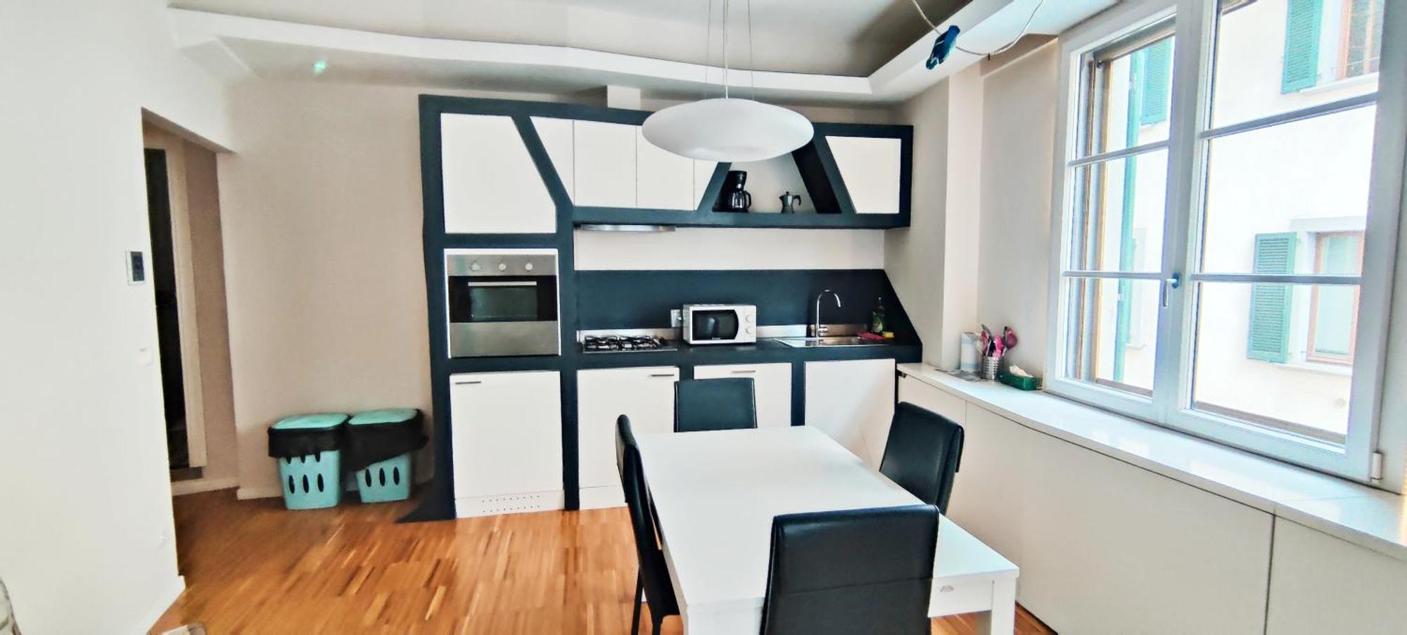 Toc Toc - Modern In Apartamento *