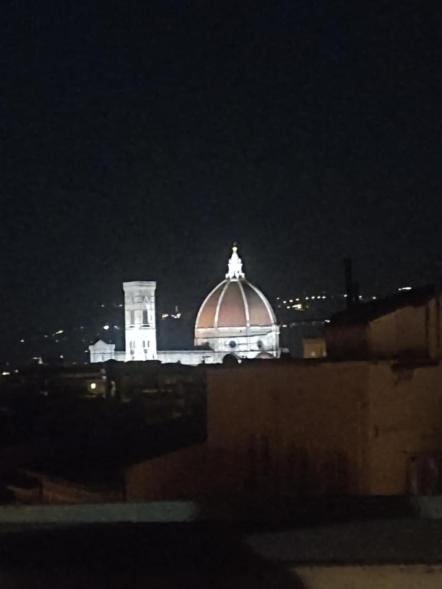 Vista Esclusiva Sull'oltrarno Florença