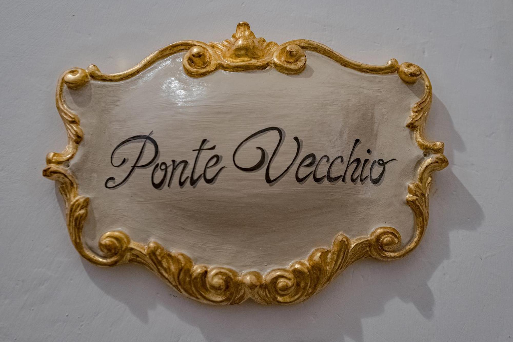 Soggiorni D'arte Centro Storico Accanto A Ponte Vecchio Appartamento *