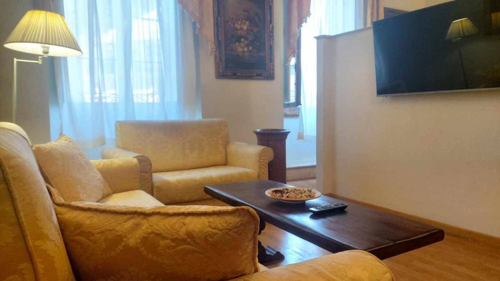 Aparthotel Tornabuoni La Petite Firenze