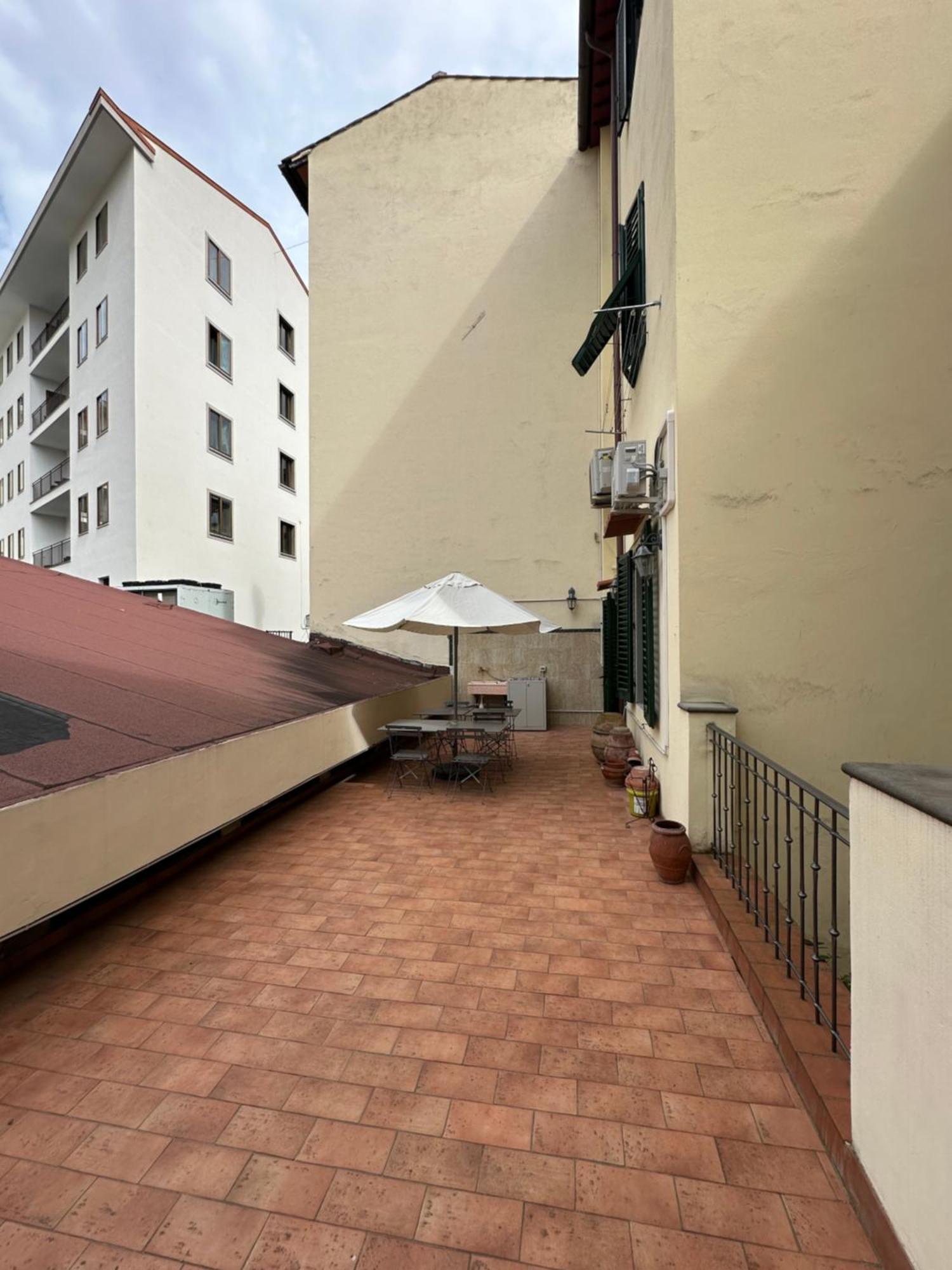 Santa Maria Novella Large Terrace Appartement Florence